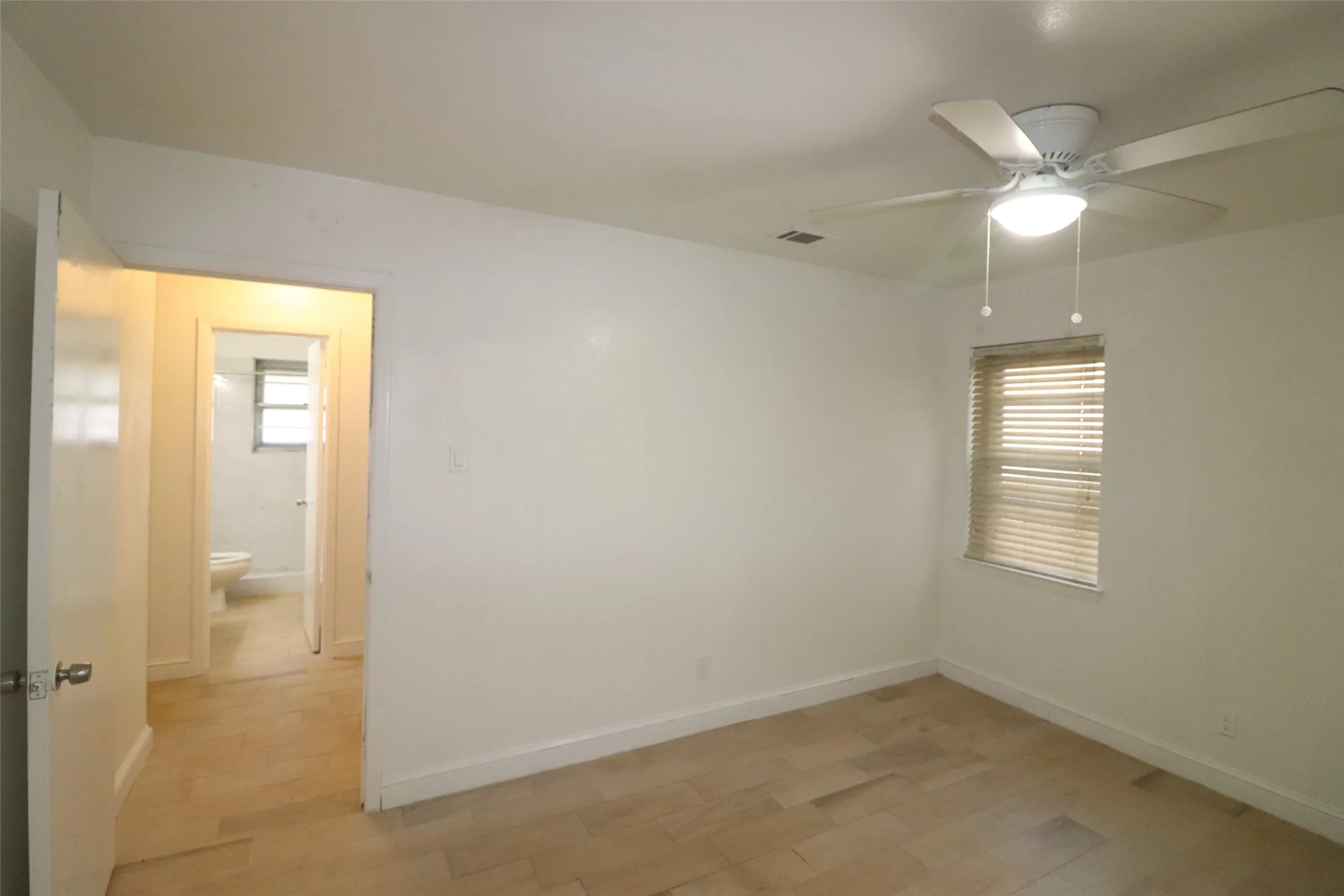 Single Family Residence For Rent in Dallas County , 4106 Timberline Drive, Garland, Texas 75042, 4 Bedroom, 2 Bathroom, Garage spaces, 1,800 Sqft, built in 1965, mls#21357109, Real Estate Agent in Garland, Homes For Rent in Dallas county, Homes For Rent in Garland, Realtor in Garland Texas, Real Estate Brokerage Independent Realty Texas, Luminita Cordes Realtor
