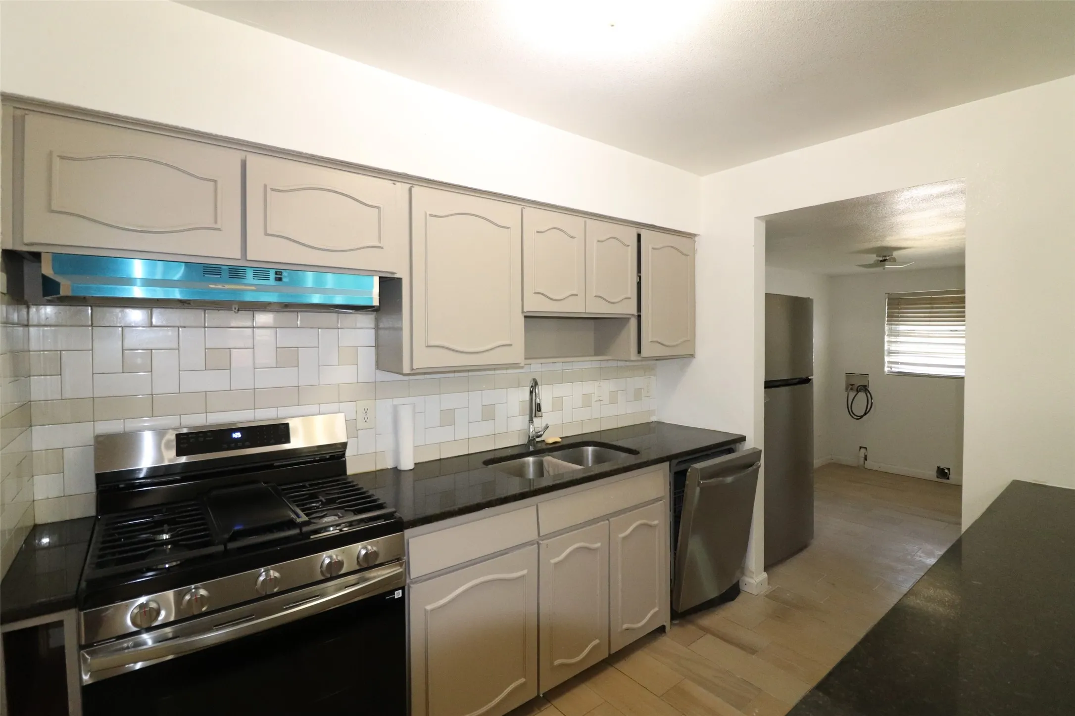 Single Family Residence For Rent in Dallas County , 4106 Timberline Drive, Garland, Texas 75042, 4 Bedroom, 2 Bathroom, Garage spaces, 1,800 Sqft, built in 1965, mls#21357109, Real Estate Agent in Garland, Homes For Rent in Dallas county, Homes For Rent in Garland, Realtor in Garland Texas, Real Estate Brokerage Independent Realty Texas, Luminita Cordes Realtor