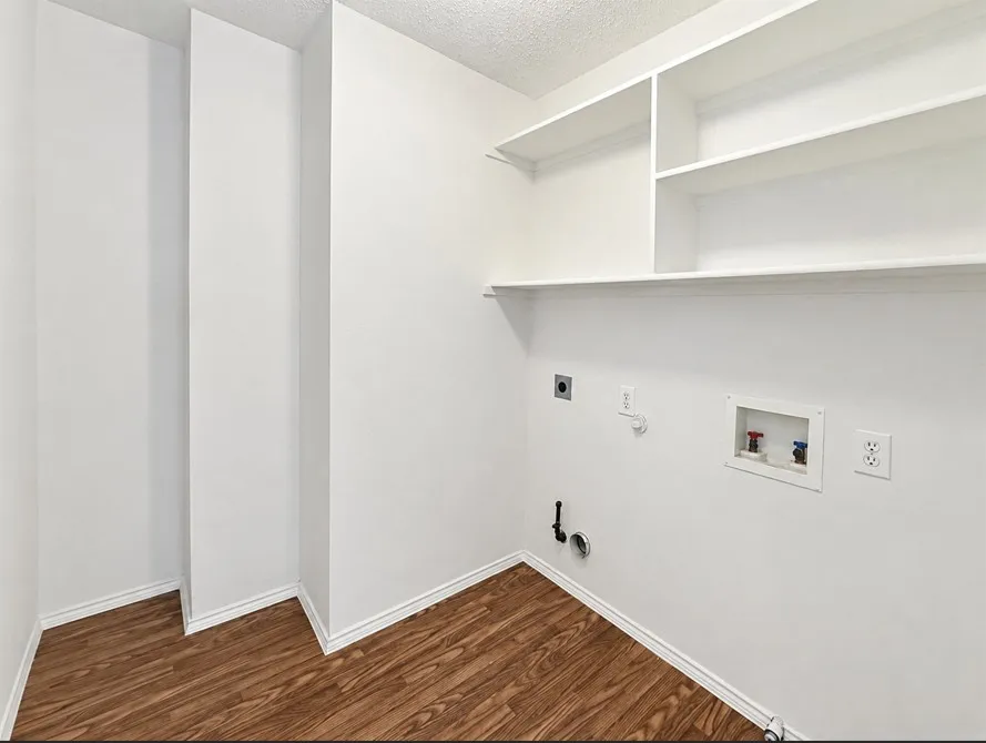 Single Family Residence For Rent in Tarrant County , 4420 Corner Brook Lane, Fort Worth, Texas 76123, 5 Bedroom, 4 Bathroom, 2 Garage spaces, 4,215 Sqft, built in 2003, mls#21357107, Real Estate Agent in Fort Worth, Homes For Rent in Tarrant county, Homes For Rent in Fort Worth, Realtor in Fort Worth Texas, Real Estate Brokerage Independent Realty Texas, Luminita Cordes Realtor
