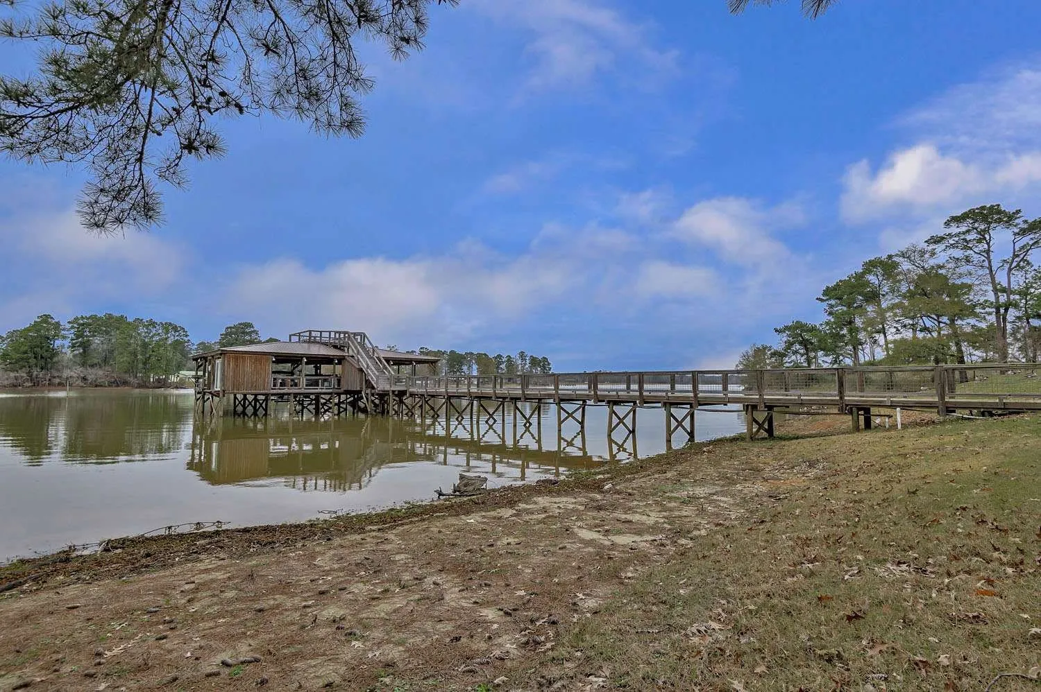 Manufactured Home For Sale in Sabine (TX) County , 111 Cypress Bay Drive, Milam, Texas 75959, 3 Bedroom, 3 Bathroom, 4 Garage spaces, 3,300 Sqft, built in 2023, Price $1,200,000, mls#21357113, Real Estate Agent in Milam, Homes For Sale in Sabine (TX) county, Homes For Sale in Milam, Realtor in Milam Texas, Real Estate Brokerage Independent Realty Texas, Luminita Cordes Realtor