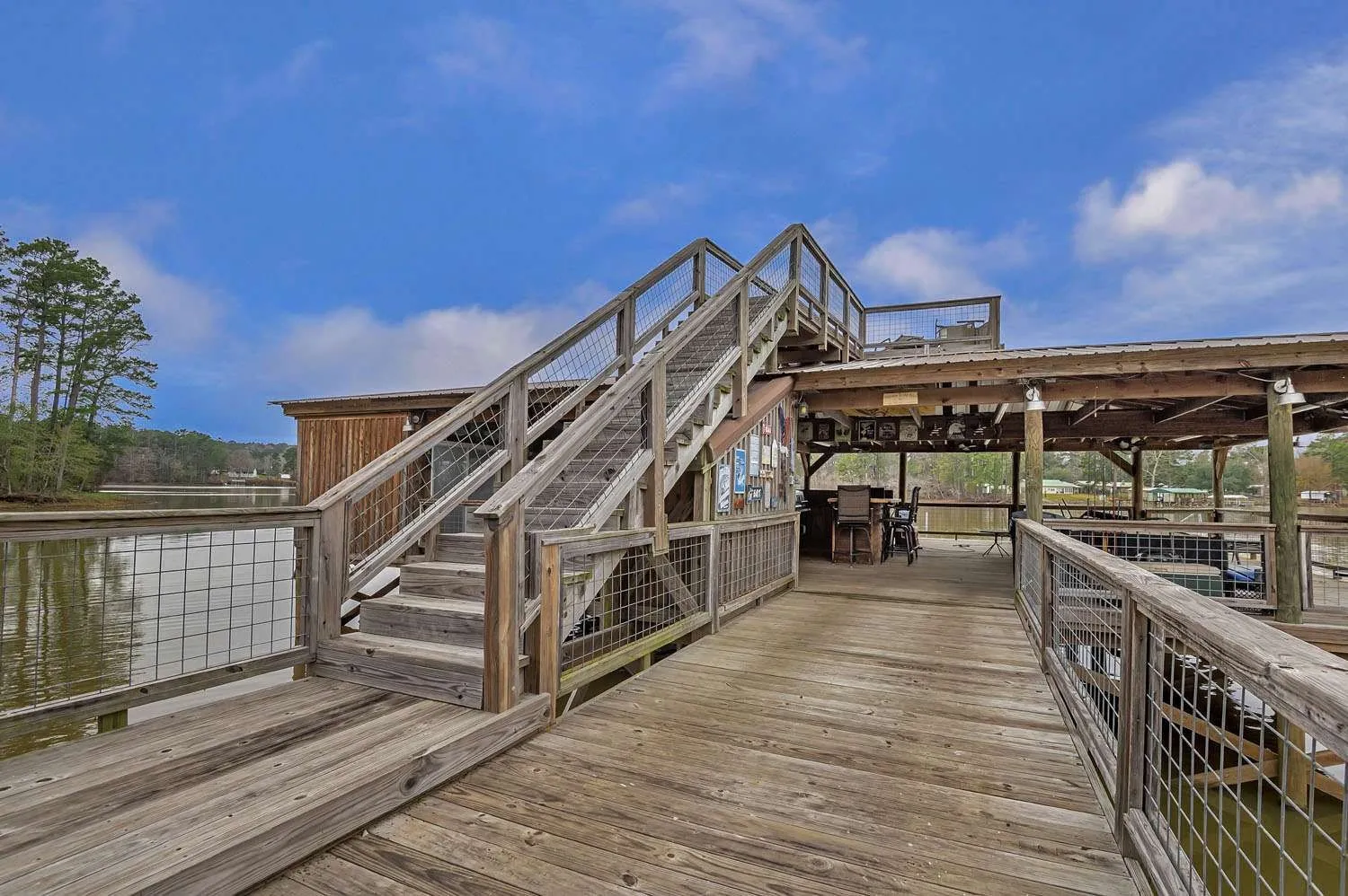 Manufactured Home For Sale in Sabine (TX) County , 111 Cypress Bay Drive, Milam, Texas 75959, 3 Bedroom, 3 Bathroom, 4 Garage spaces, 3,300 Sqft, built in 2023, Price $1,200,000, mls#21357113, Real Estate Agent in Milam, Homes For Sale in Sabine (TX) county, Homes For Sale in Milam, Realtor in Milam Texas, Real Estate Brokerage Independent Realty Texas, Luminita Cordes Realtor