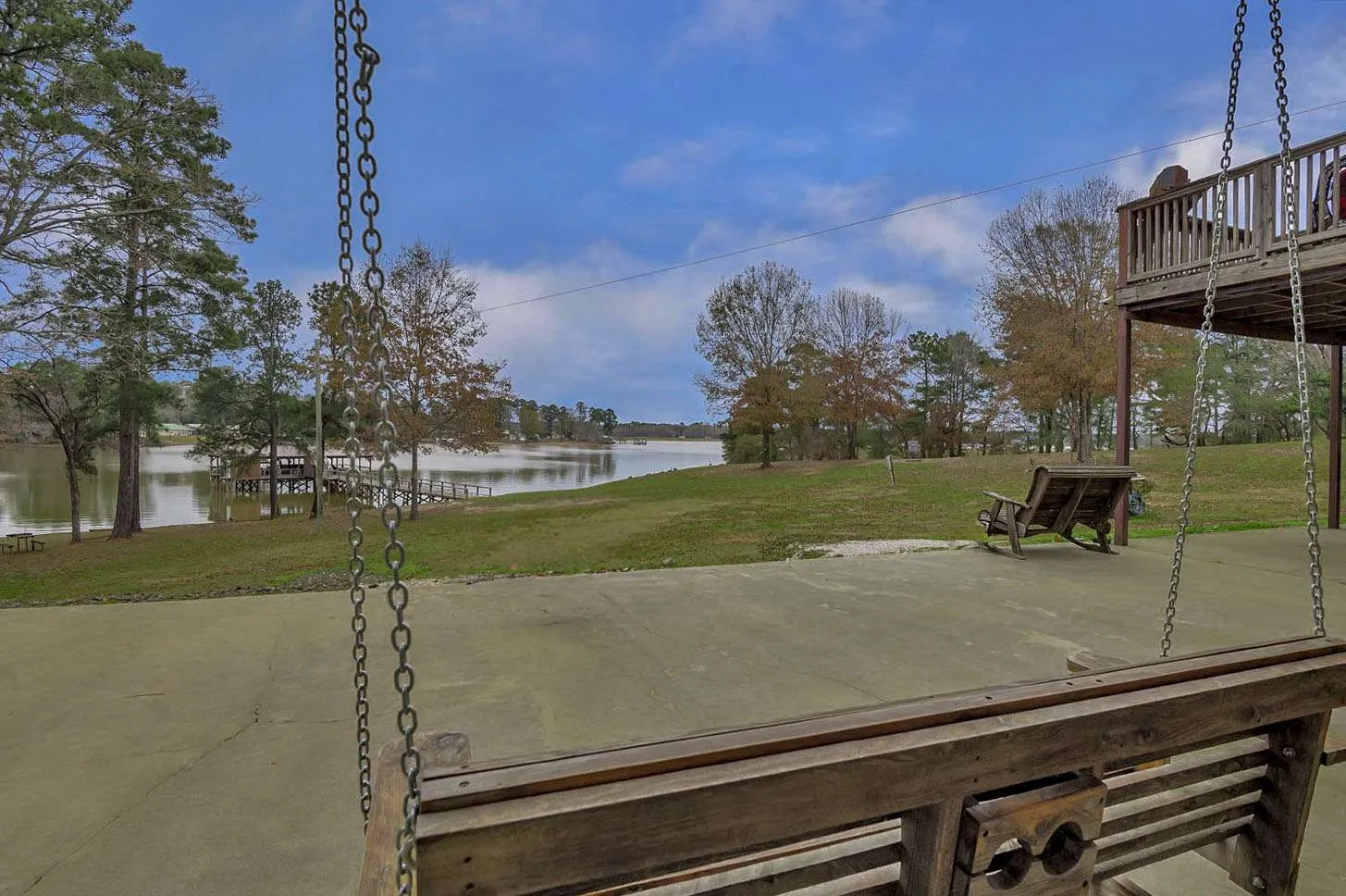 Manufactured Home For Sale in Sabine (TX) County , 111 Cypress Bay Drive, Milam, Texas 75959, 3 Bedroom, 3 Bathroom, 4 Garage spaces, 3,300 Sqft, built in 2023, Price $1,200,000, mls#21357113, Real Estate Agent in Milam, Homes For Sale in Sabine (TX) county, Homes For Sale in Milam, Realtor in Milam Texas, Real Estate Brokerage Independent Realty Texas, Luminita Cordes Realtor