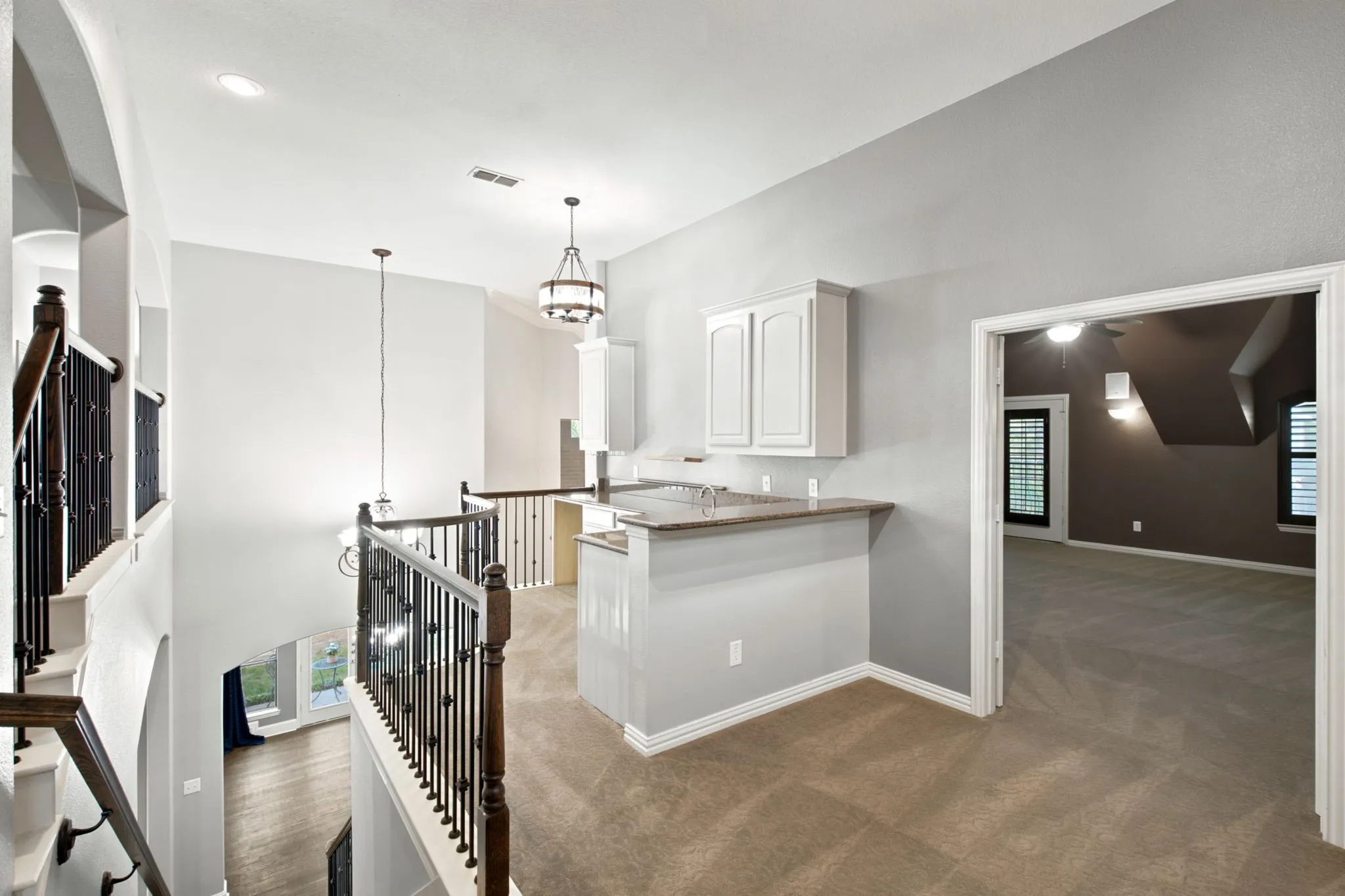 Single Family Residence For Sale in Denton County , 1205 Grant Avenue, Lantana, Texas 76226, 3 Bedroom, 3 Bathroom, 2 Garage spaces, 3,592 Sqft, built in 2006, mls#21355043, Real Estate Agent in Lantana, Homes For Sale in Denton county, Homes For Sale in Lantana, Realtor in Lantana Texas, Real Estate Brokerage Independent Realty Texas, Luminita Cordes Realtor