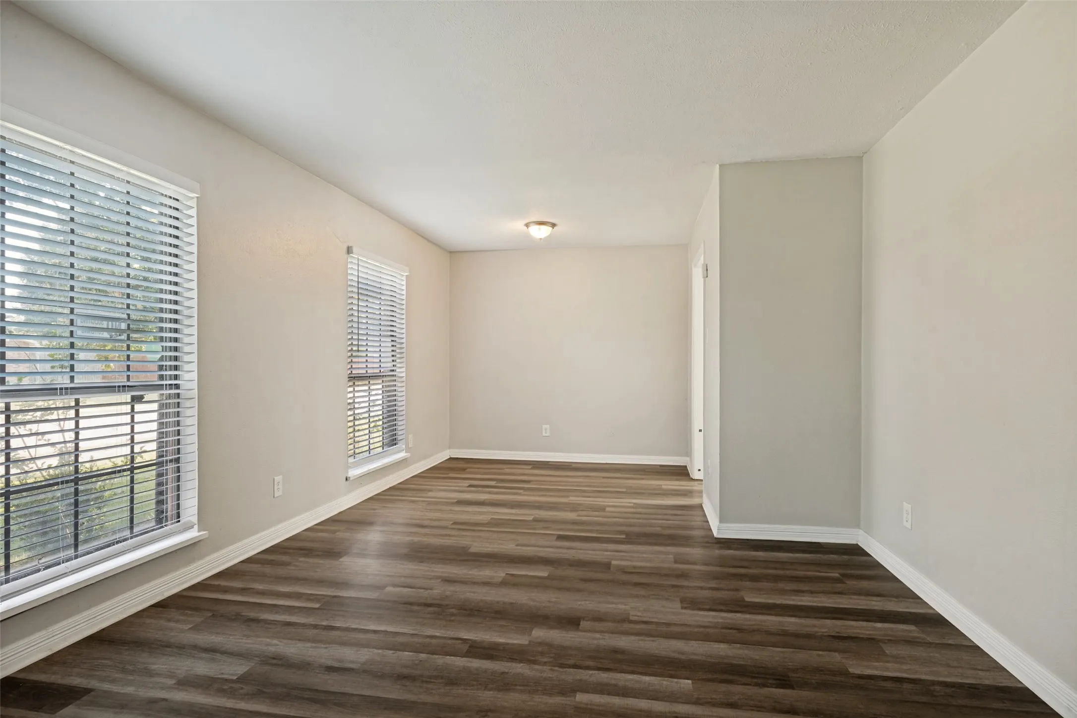 Entry area for an extra dining or living space