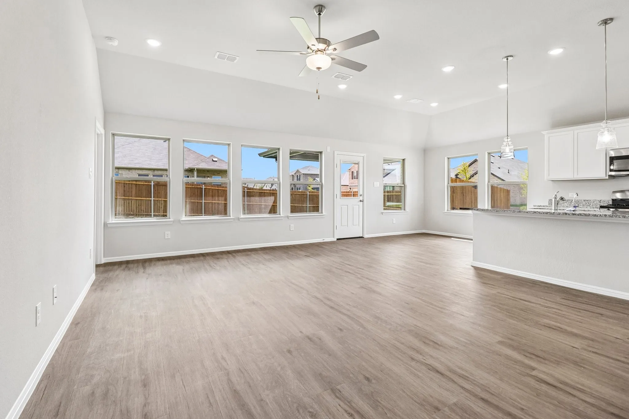 Single Family Residence For Sale in Hunt County , 101 Anson Drive, Royse City, Texas 75189, 4 Bedroom, 2 Bathroom, 2 Garage spaces, 2,029 Sqft, built in 2026, mls#21345860, Real Estate Agent in Royse City, Homes For Sale in Hunt county, Homes For Sale in Royse City, Realtor in Royse City Texas, Real Estate Brokerage Independent Realty Texas, Luminita Cordes Realtor