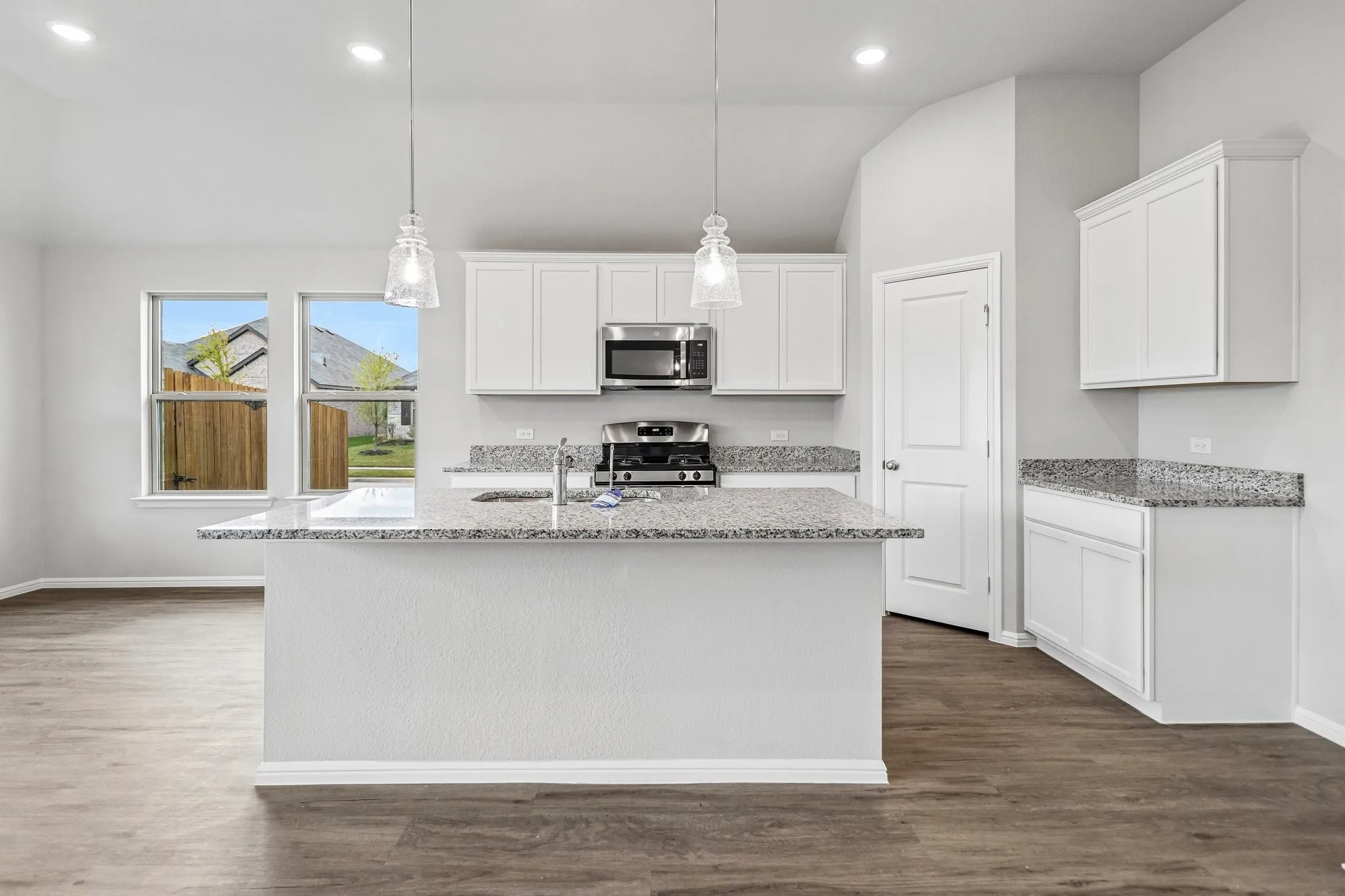 Single Family Residence For Sale in Hunt County , 101 Anson Drive, Royse City, Texas 75189, 4 Bedroom, 2 Bathroom, 2 Garage spaces, 2,029 Sqft, built in 2026, mls#21345860, Real Estate Agent in Royse City, Homes For Sale in Hunt county, Homes For Sale in Royse City, Realtor in Royse City Texas, Real Estate Brokerage Independent Realty Texas, Luminita Cordes Realtor