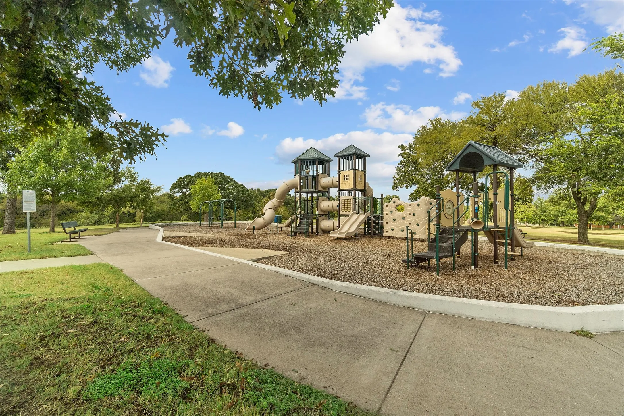 Single Family Residence For Sale in Denton County , 7504 Spicebush Drive, Denton, Texas 76259, 3 Bedroom, 2 Bathroom, 2 Garage spaces, 1,349 Sqft, built in 2026, mls#21347139, Real Estate Agent in Denton, Homes For Sale in Denton county, Homes For Sale in Denton, Realtor in Denton Texas, Real Estate Brokerage Independent Realty Texas, Luminita Cordes Realtor