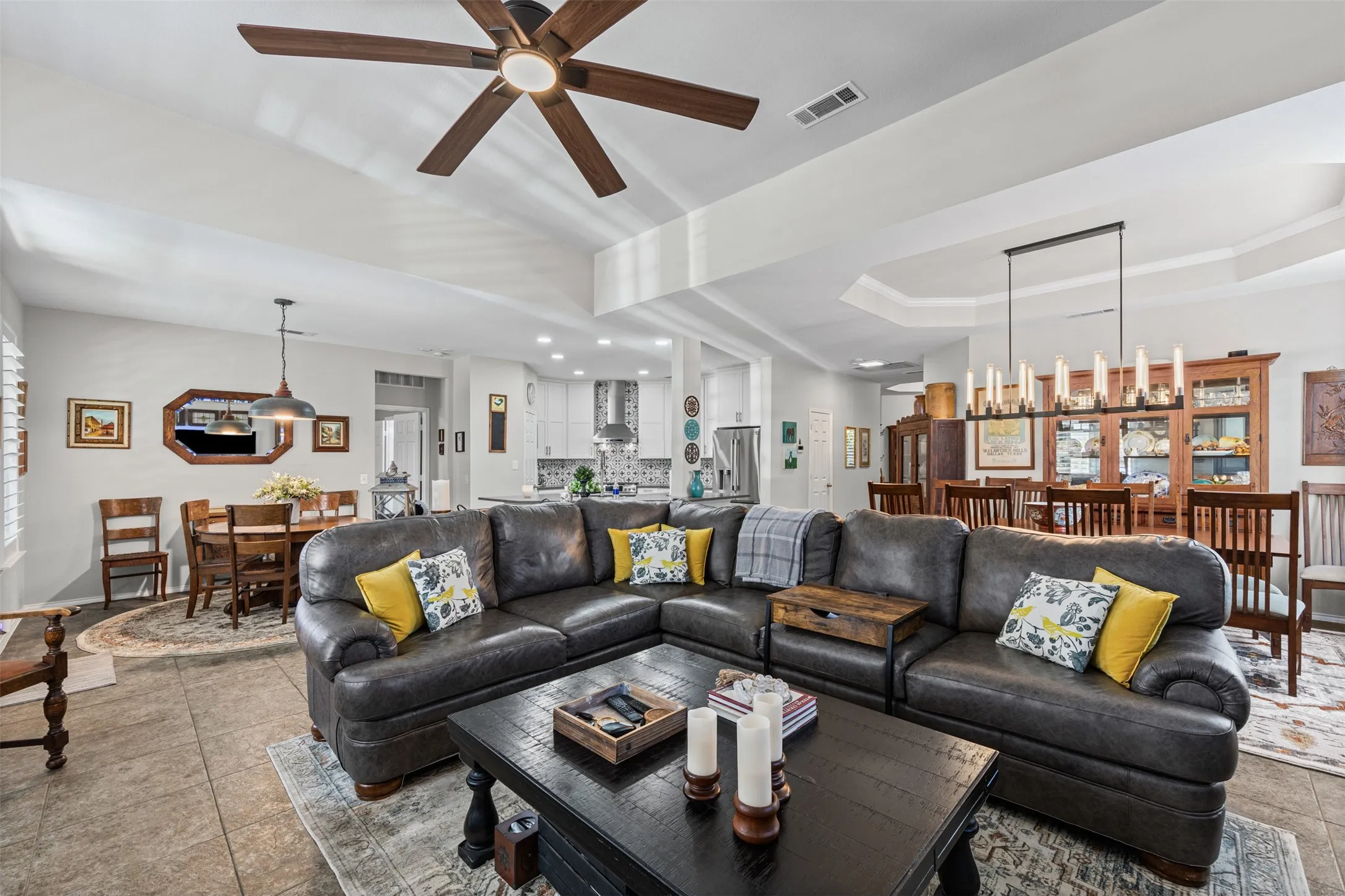 Single Family Residence For Sale in Tarrant County , 1759 Hidden Brook Drive, Grand Prairie, Texas 75050, 4 Bedroom, 3 Bathroom, 2 Garage spaces, 2,428 Sqft, built in 2005, mls#21349623, Real Estate Agent in Grand Prairie, Homes For Sale in Tarrant county, Homes For Sale in Grand Prairie, Realtor in Grand Prairie Texas, Real Estate Brokerage Independent Realty Texas, Luminita Cordes Realtor