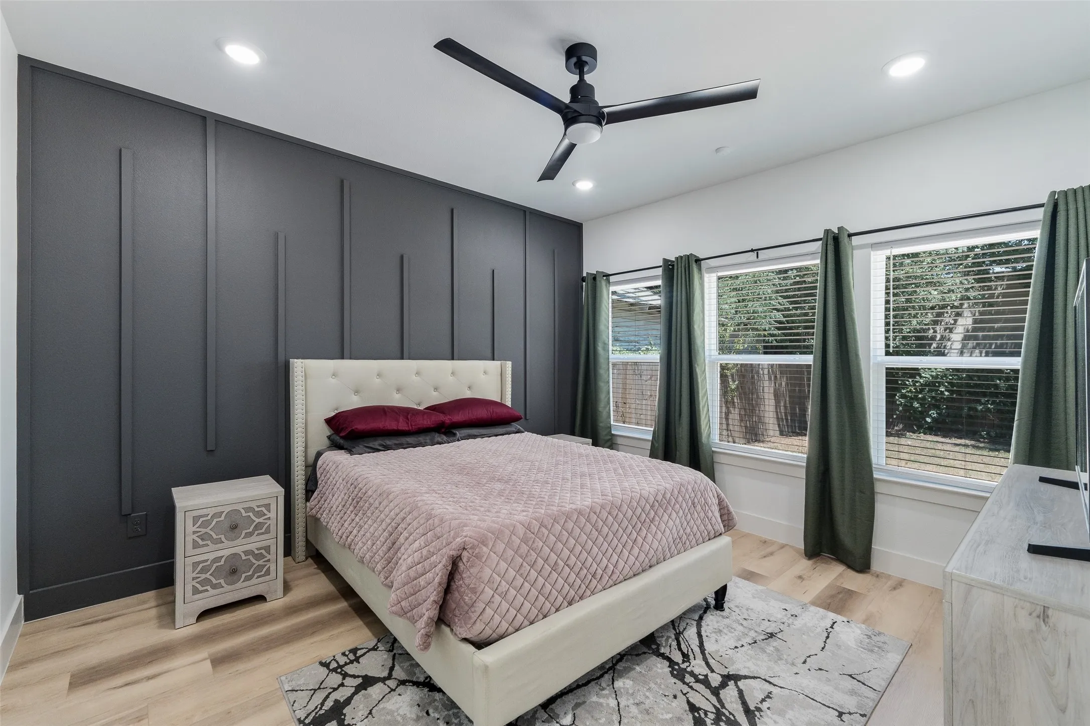 Single Family Residence For Sale in Dallas County , 2749 Bethurum Avenue, Dallas, Texas 75215, 3 Bedroom, 2 Bathroom, Garage spaces, 1,268 Sqft, built in 2024, Price $290,000, mls#21357077, Real Estate Agent in Dallas, Homes For Sale in Dallas county, Homes For Sale in Dallas, Realtor in Dallas Texas, Real Estate Brokerage Independent Realty Texas, Luminita Cordes Realtor