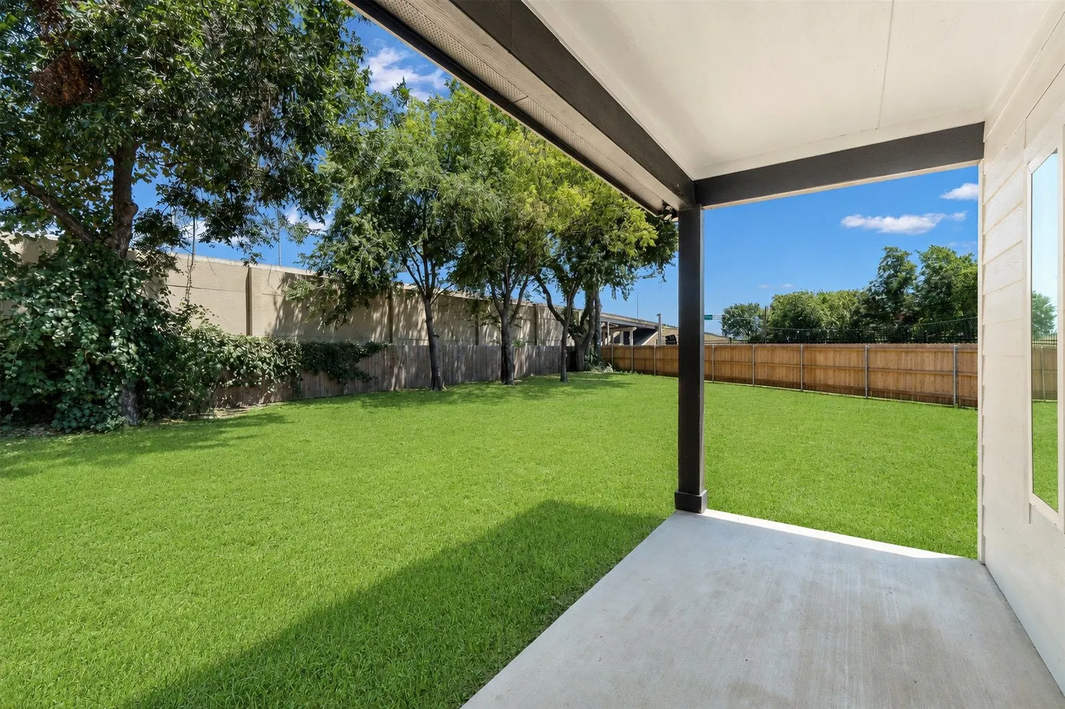 Single Family Residence For Sale in Dallas County , 2749 Bethurum Avenue, Dallas, Texas 75215, 3 Bedroom, 2 Bathroom, Garage spaces, 1,268 Sqft, built in 2024, Price $290,000, mls#21357077, Real Estate Agent in Dallas, Homes For Sale in Dallas county, Homes For Sale in Dallas, Realtor in Dallas Texas, Real Estate Brokerage Independent Realty Texas, Luminita Cordes Realtor