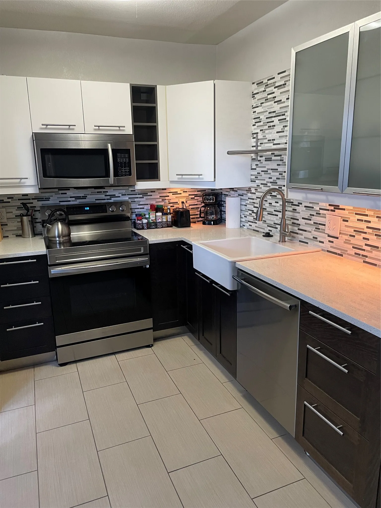 Condominium For Rent in Dallas County , 3500 Routh Street 2, Dallas, Texas 75219, 2 Bedroom, 2 Bathroom, Garage spaces, 1,000 Sqft, built in 1973, mls#21357157, Real Estate Agent in Dallas, Homes For Rent in Dallas county, Homes For Rent in Dallas, Realtor in Dallas Texas, Real Estate Brokerage Independent Realty Texas, Luminita Cordes Realtor