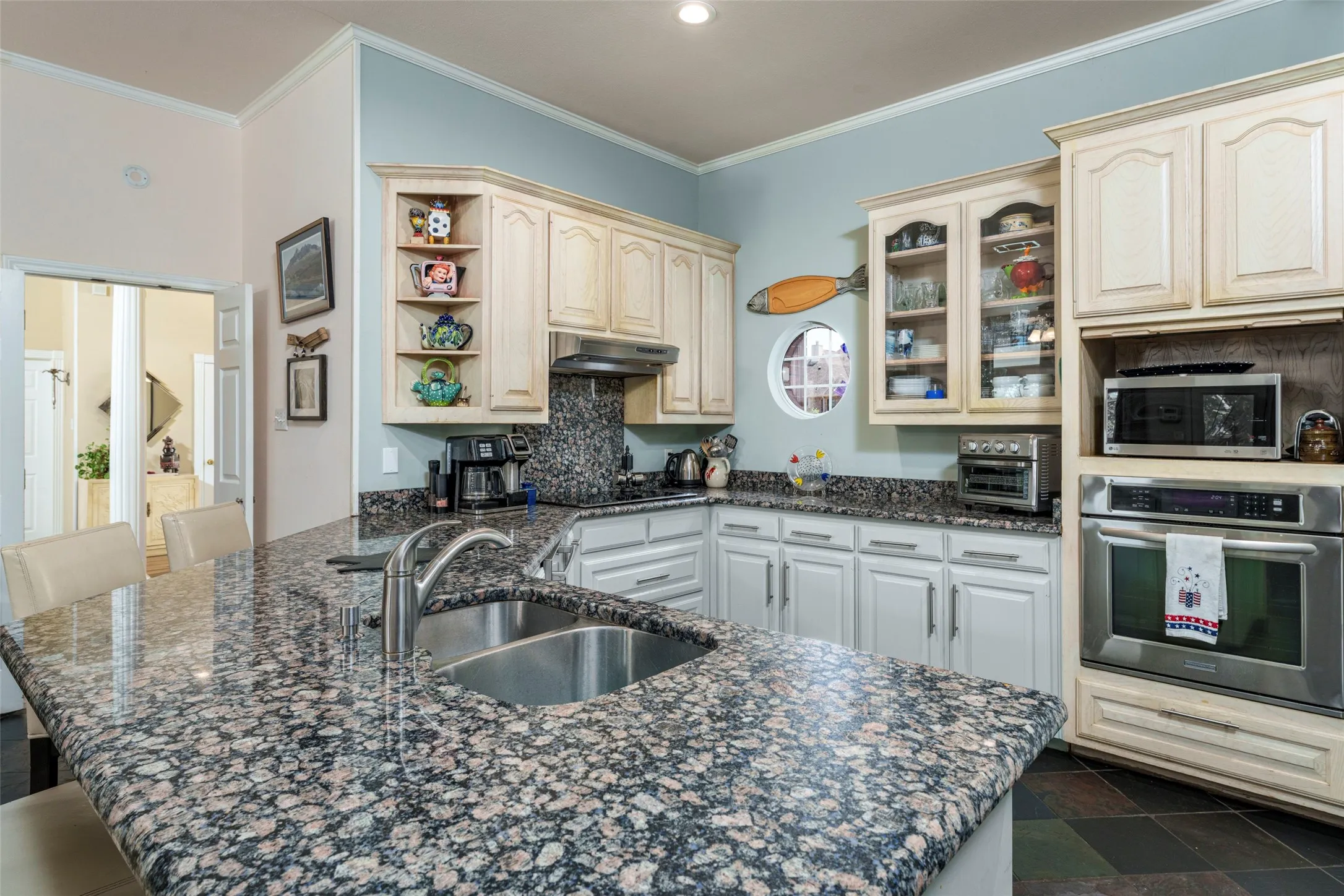 Updated kitchen with lots of counter space