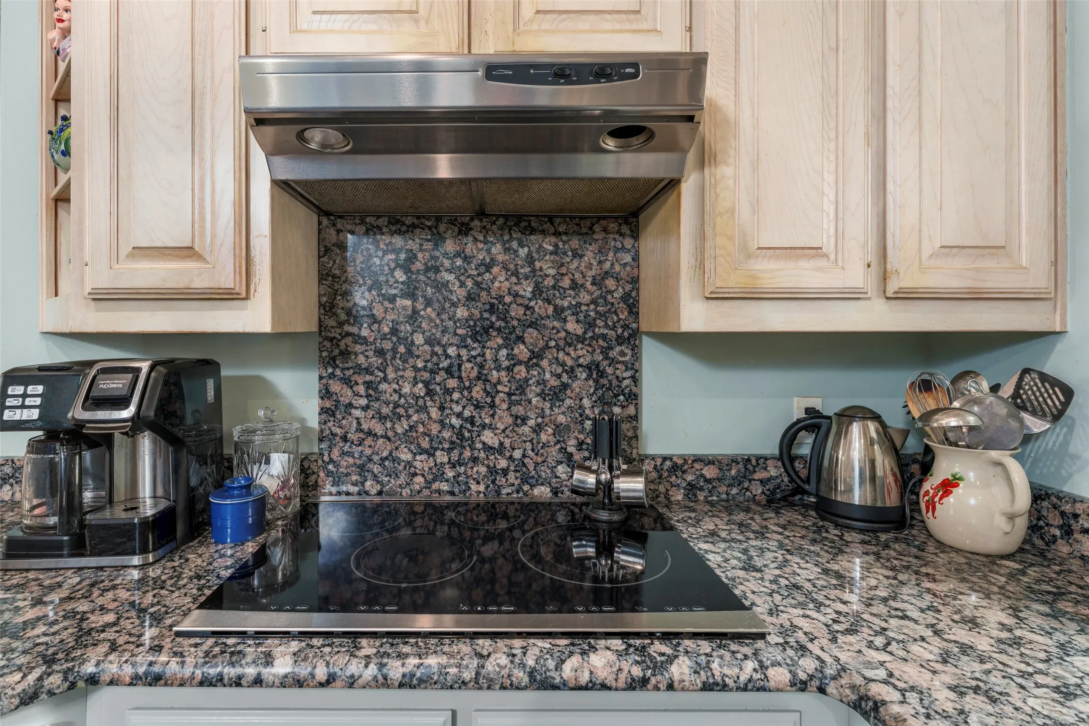 Cooking is made easier and faster on the induction cooktop