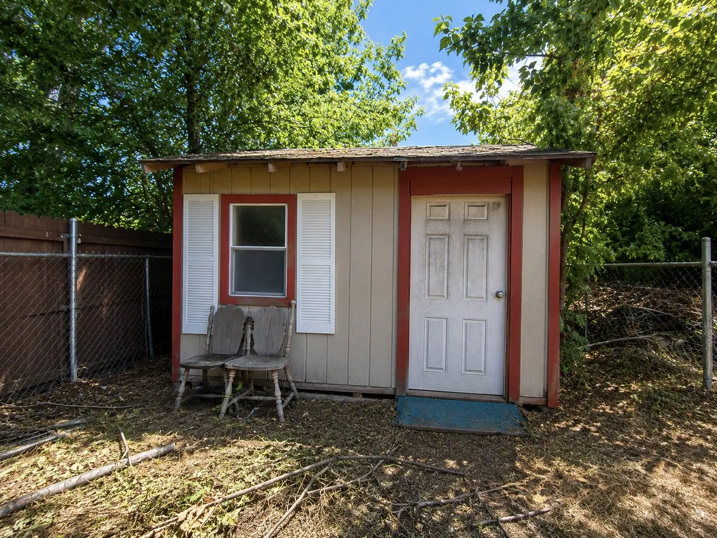 Single Family Residence For Sale in Kaufman County , 921 S Medora Street, Terrell, Texas 75160, 2 Bedroom, 2 Bathroom, Garage spaces, 912 Sqft, built in 1970, mls#21357147, Real Estate Agent in Terrell, Homes For Sale in Kaufman county, Homes For Sale in Terrell, Realtor in Terrell Texas, Real Estate Brokerage Independent Realty Texas, Luminita Cordes Realtor