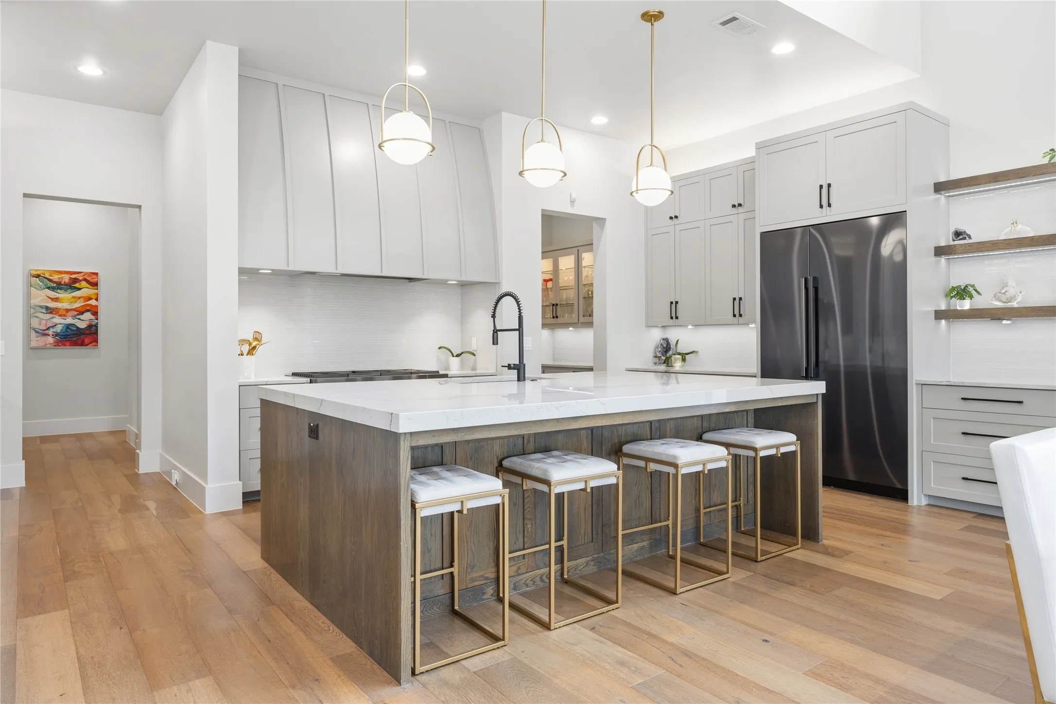 Single Family Residence For Sale in Tarrant County , 200 Winnie Drive, Colleyville, Texas 76034, 4 Bedroom, 5 Bathroom, 3 Garage spaces, 4,779 Sqft, built in 2020, mls#21355181, Real Estate Agent in Colleyville, Homes For Sale in Tarrant county, Homes For Sale in Colleyville, Realtor in Colleyville Texas, Real Estate Brokerage Independent Realty Texas, Luminita Cordes Realtor