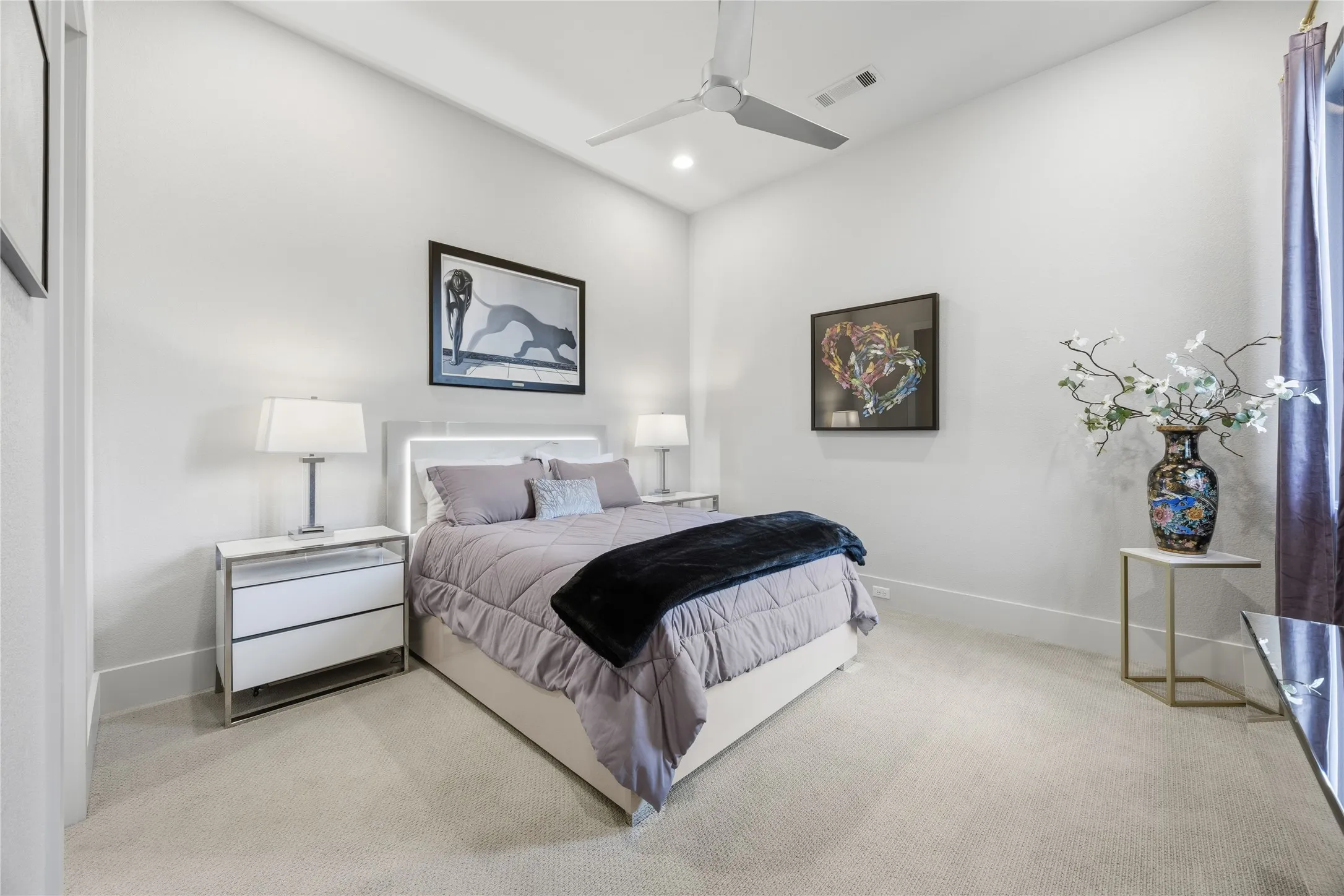 Single Family Residence For Sale in Tarrant County , 200 Winnie Drive, Colleyville, Texas 76034, 4 Bedroom, 5 Bathroom, 3 Garage spaces, 4,779 Sqft, built in 2020, mls#21355181, Real Estate Agent in Colleyville, Homes For Sale in Tarrant county, Homes For Sale in Colleyville, Realtor in Colleyville Texas, Real Estate Brokerage Independent Realty Texas, Luminita Cordes Realtor