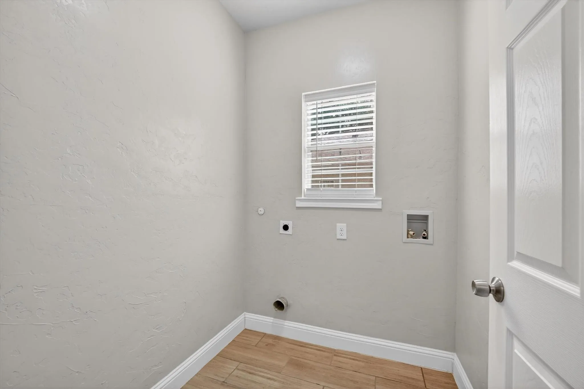 Single Family Residence For Rent in Hunt County , 4404 Harris Street, Greenville, Texas 75401, 3 Bedroom, 2 Bathroom, 2 Garage spaces, 1,600 Sqft, built in 2021, mls#21357165, Real Estate Agent in Greenville, Homes For Rent in Hunt county, Homes For Rent in Greenville, Realtor in Greenville Texas, Real Estate Brokerage Independent Realty Texas, Luminita Cordes Realtor
