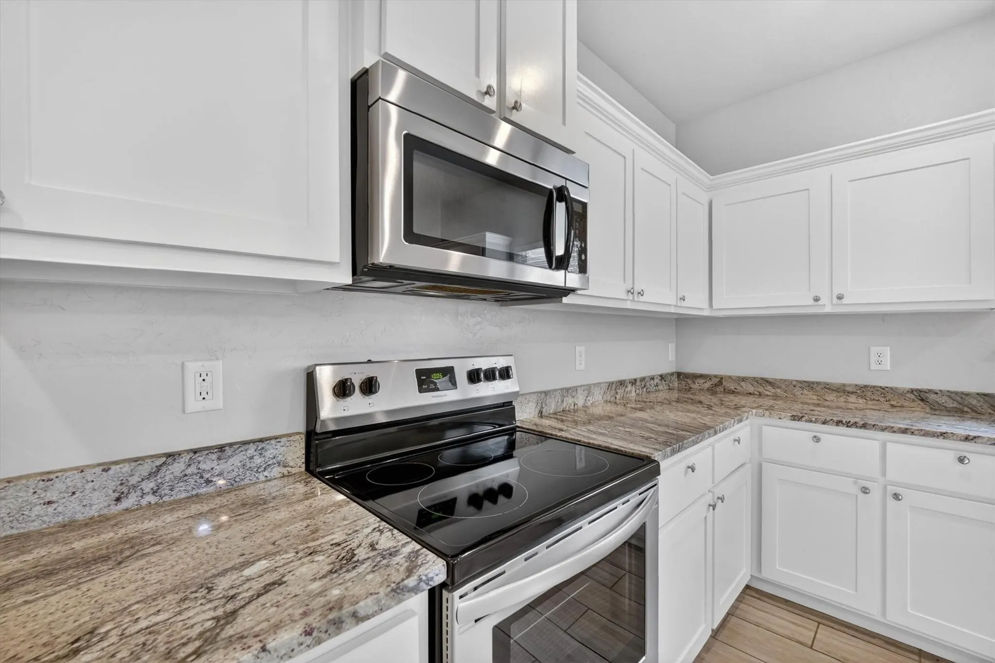 Single Family Residence For Rent in Hunt County , 4404 Harris Street, Greenville, Texas 75401, 3 Bedroom, 2 Bathroom, 2 Garage spaces, 1,600 Sqft, built in 2021, mls#21357165, Real Estate Agent in Greenville, Homes For Rent in Hunt county, Homes For Rent in Greenville, Realtor in Greenville Texas, Real Estate Brokerage Independent Realty Texas, Luminita Cordes Realtor