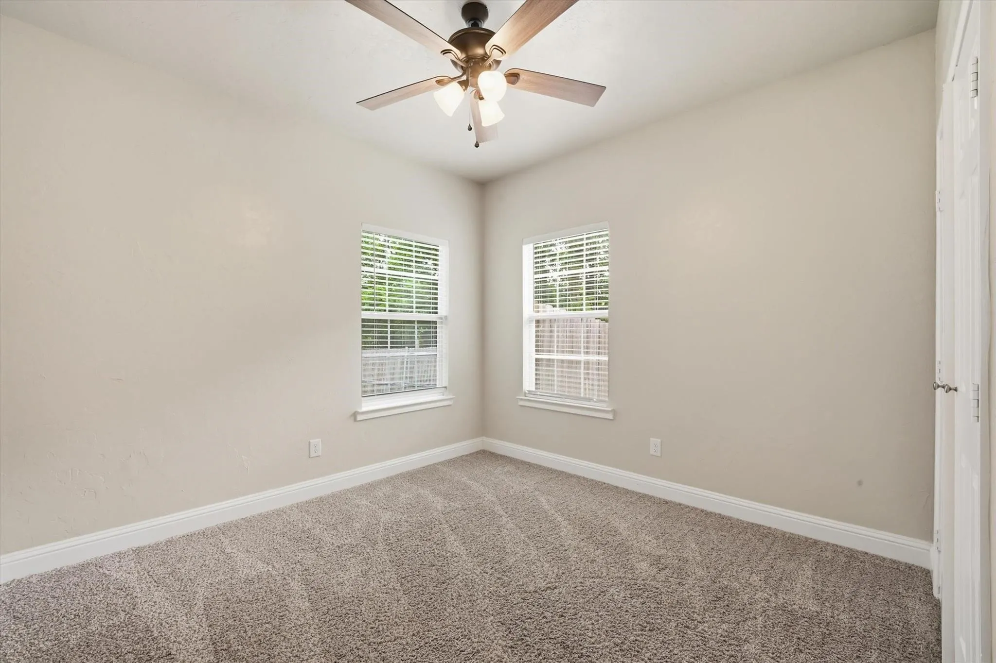 Single Family Residence For Rent in Hunt County , 4404 Harris Street, Greenville, Texas 75401, 3 Bedroom, 2 Bathroom, 2 Garage spaces, 1,600 Sqft, built in 2021, mls#21357165, Real Estate Agent in Greenville, Homes For Rent in Hunt county, Homes For Rent in Greenville, Realtor in Greenville Texas, Real Estate Brokerage Independent Realty Texas, Luminita Cordes Realtor