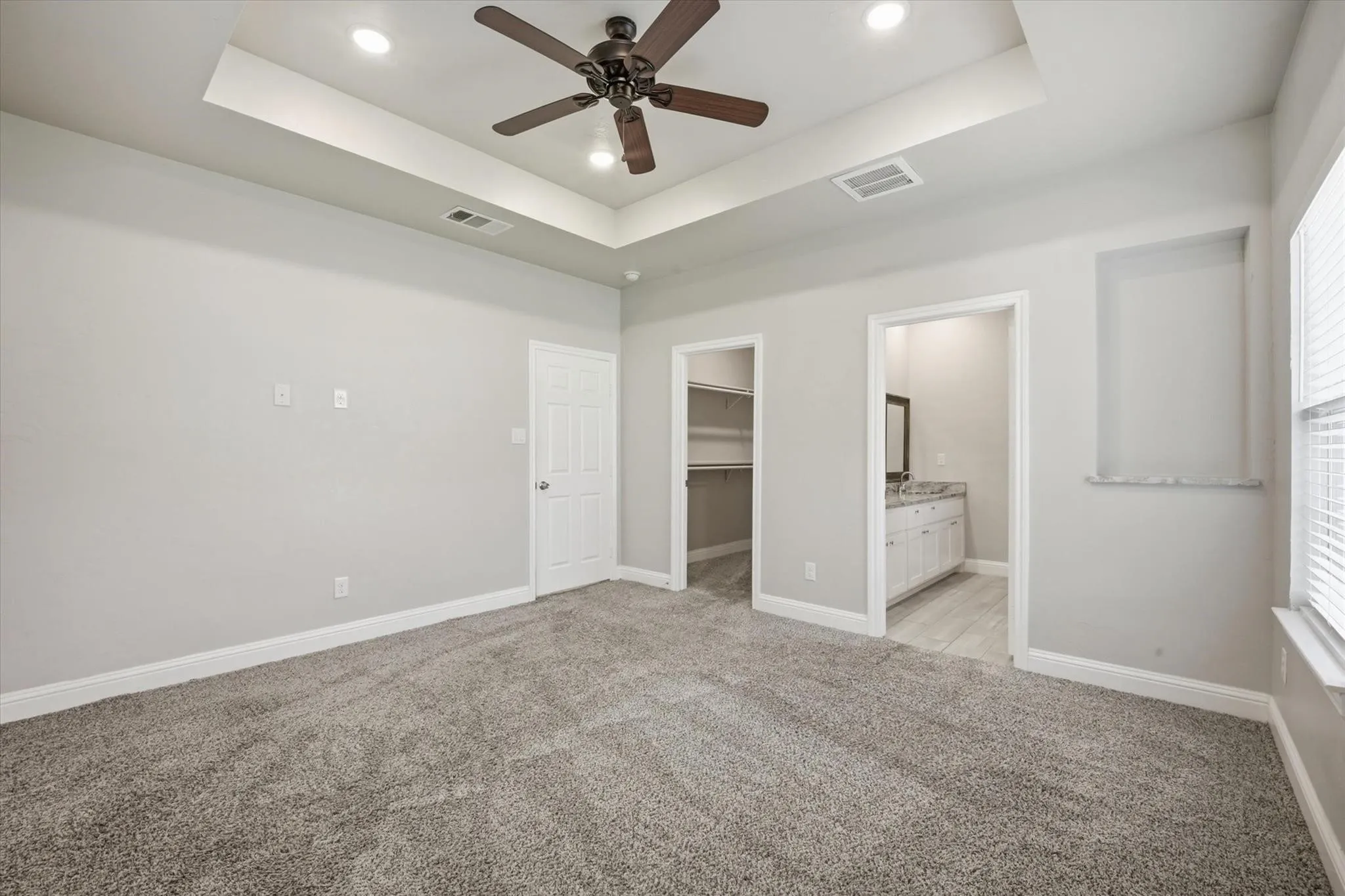 Single Family Residence For Rent in Hunt County , 4404 Harris Street, Greenville, Texas 75401, 3 Bedroom, 2 Bathroom, 2 Garage spaces, 1,600 Sqft, built in 2021, mls#21357165, Real Estate Agent in Greenville, Homes For Rent in Hunt county, Homes For Rent in Greenville, Realtor in Greenville Texas, Real Estate Brokerage Independent Realty Texas, Luminita Cordes Realtor