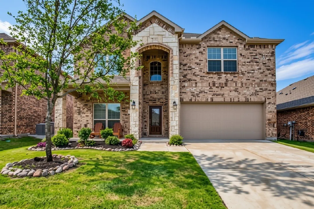 Single Family Residence For Rent in Collin County , 300 Rugby Lane, Mc Kinney, Texas 75072, 4 Bedroom, 3 Bathroom, 2 Garage spaces, 2,911 Sqft, built in 2015, Price $3,200, mls#21357175, Real Estate Agent in Mc Kinney, Homes For Rent in Collin county, Homes For Rent in Mc Kinney, Realtor in Mc Kinney Texas, Real Estate Brokerage Independent Realty Texas, Luminita Cordes Realtor