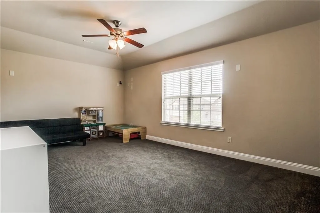 Single Family Residence For Rent in Collin County , 300 Rugby Lane, Mc Kinney, Texas 75072, 4 Bedroom, 3 Bathroom, 2 Garage spaces, 2,911 Sqft, built in 2015, Price $3,200, mls#21357175, Real Estate Agent in Mc Kinney, Homes For Rent in Collin county, Homes For Rent in Mc Kinney, Realtor in Mc Kinney Texas, Real Estate Brokerage Independent Realty Texas, Luminita Cordes Realtor