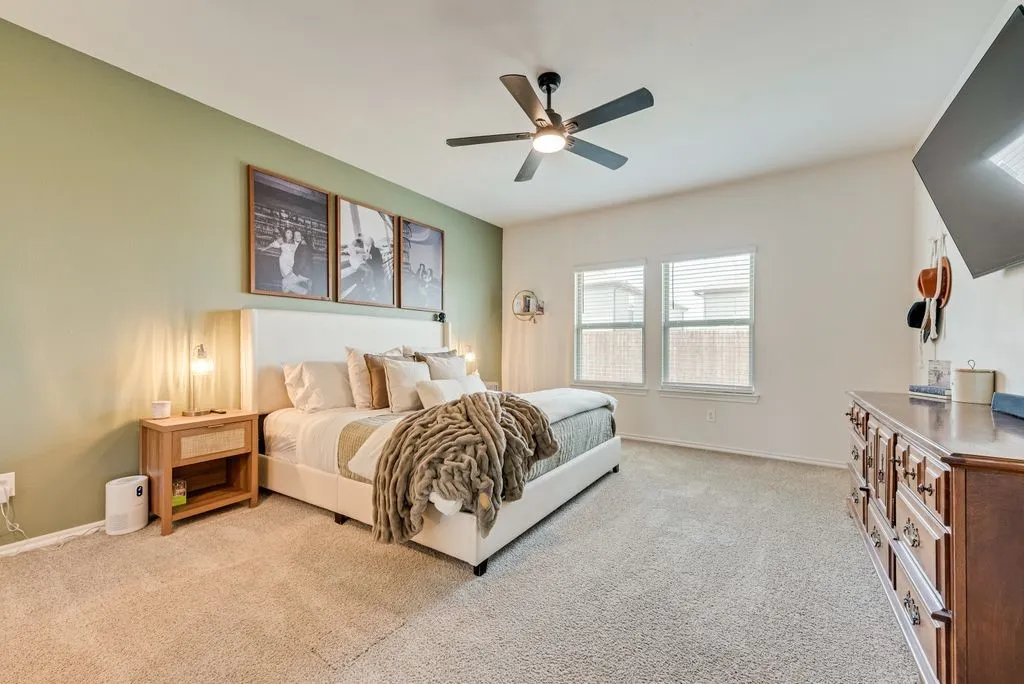 Single Family Residence For Sale in Hunt County , 921 Corral Street, Royse City, Texas 75189, 3 Bedroom, 3 Bathroom, 2 Garage spaces, 1,921 Sqft, built in 2023, mls#21354459, Real Estate Agent in Royse City, Homes For Sale in Hunt county, Homes For Sale in Royse City, Realtor in Royse City Texas, Real Estate Brokerage Independent Realty Texas, Luminita Cordes Realtor