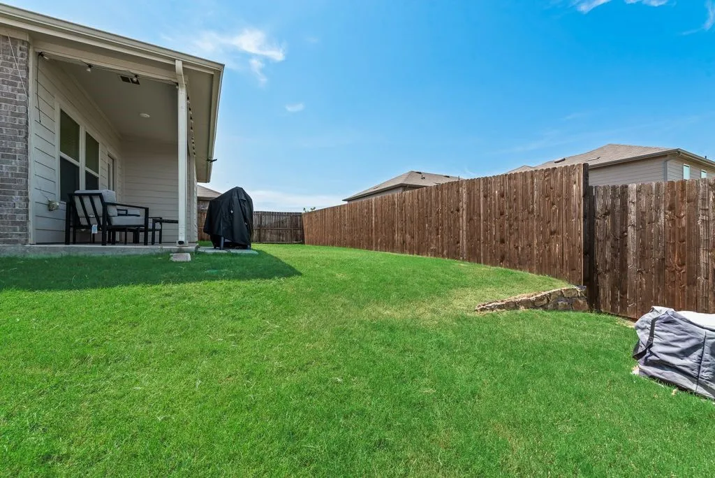 Single Family Residence For Sale in Hunt County , 921 Corral Street, Royse City, Texas 75189, 3 Bedroom, 3 Bathroom, 2 Garage spaces, 1,921 Sqft, built in 2023, mls#21354459, Real Estate Agent in Royse City, Homes For Sale in Hunt county, Homes For Sale in Royse City, Realtor in Royse City Texas, Real Estate Brokerage Independent Realty Texas, Luminita Cordes Realtor