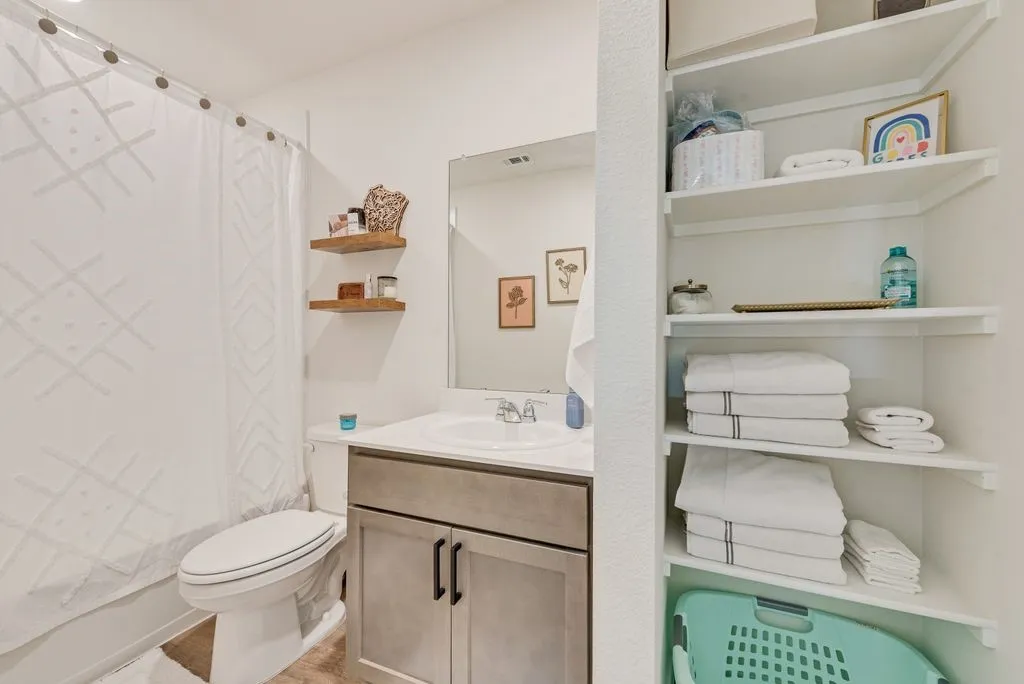 Single Family Residence For Sale in Hunt County , 921 Corral Street, Royse City, Texas 75189, 3 Bedroom, 3 Bathroom, 2 Garage spaces, 1,921 Sqft, built in 2023, mls#21354459, Real Estate Agent in Royse City, Homes For Sale in Hunt county, Homes For Sale in Royse City, Realtor in Royse City Texas, Real Estate Brokerage Independent Realty Texas, Luminita Cordes Realtor