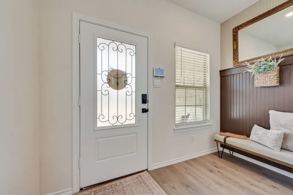 Single Family Residence For Sale in Hunt County , 921 Corral Street, Royse City, Texas 75189, 3 Bedroom, 3 Bathroom, 2 Garage spaces, 1,921 Sqft, built in 2023, mls#21354459, Real Estate Agent in Royse City, Homes For Sale in Hunt county, Homes For Sale in Royse City, Realtor in Royse City Texas, Real Estate Brokerage Independent Realty Texas, Luminita Cordes Realtor
