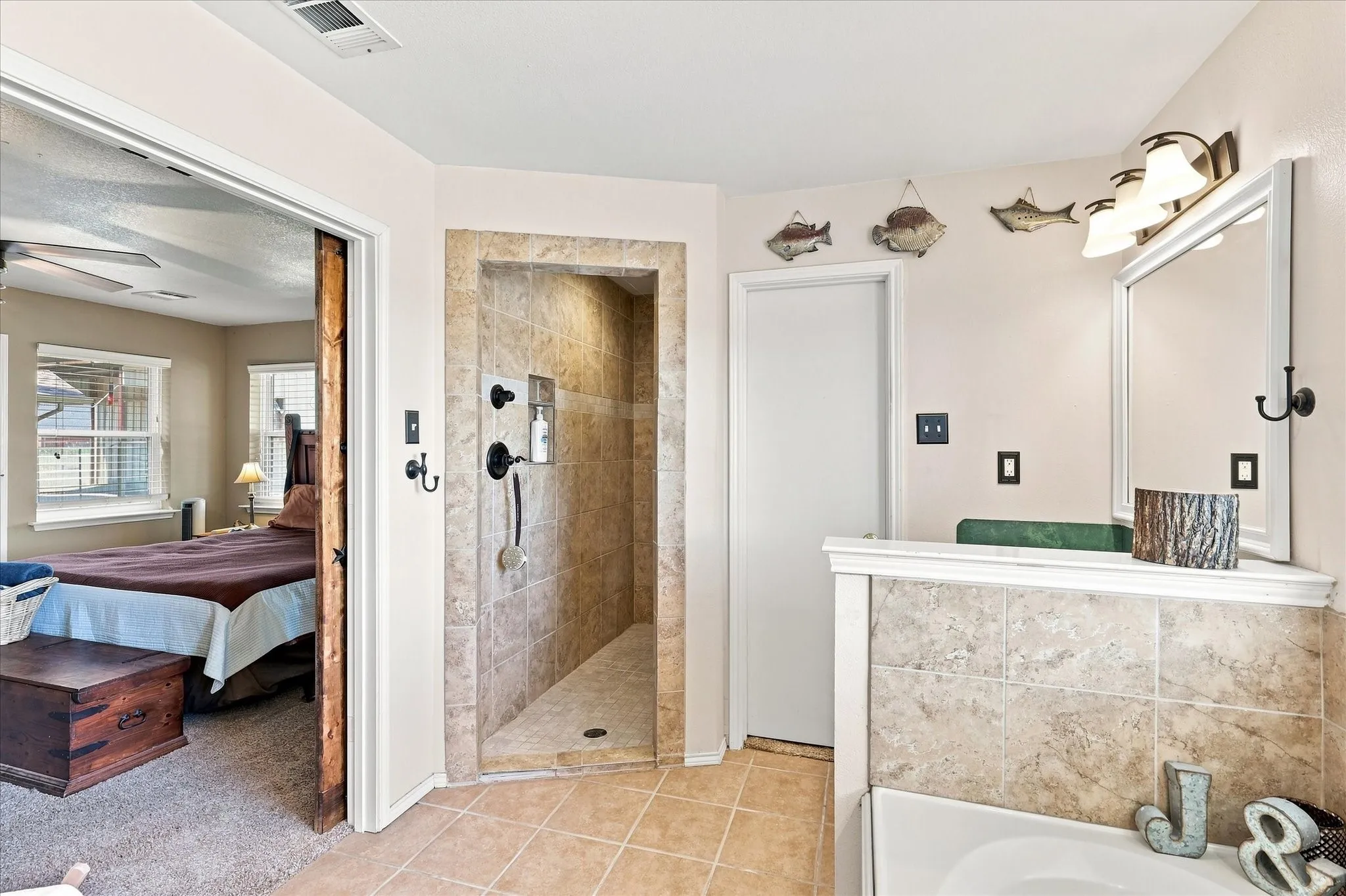 Single Family Residence For Sale in Denton County , 11555 Plainview Road, Krum, Texas 76249, 4 Bedroom, 2 Bathroom, 2 Garage spaces, 2,228 Sqft, built in 1999, mls#21325436, Real Estate Agent in Krum, Homes For Sale in Denton county, Homes For Sale in Krum, Realtor in Krum Texas, Real Estate Brokerage Independent Realty Texas, Luminita Cordes Realtor