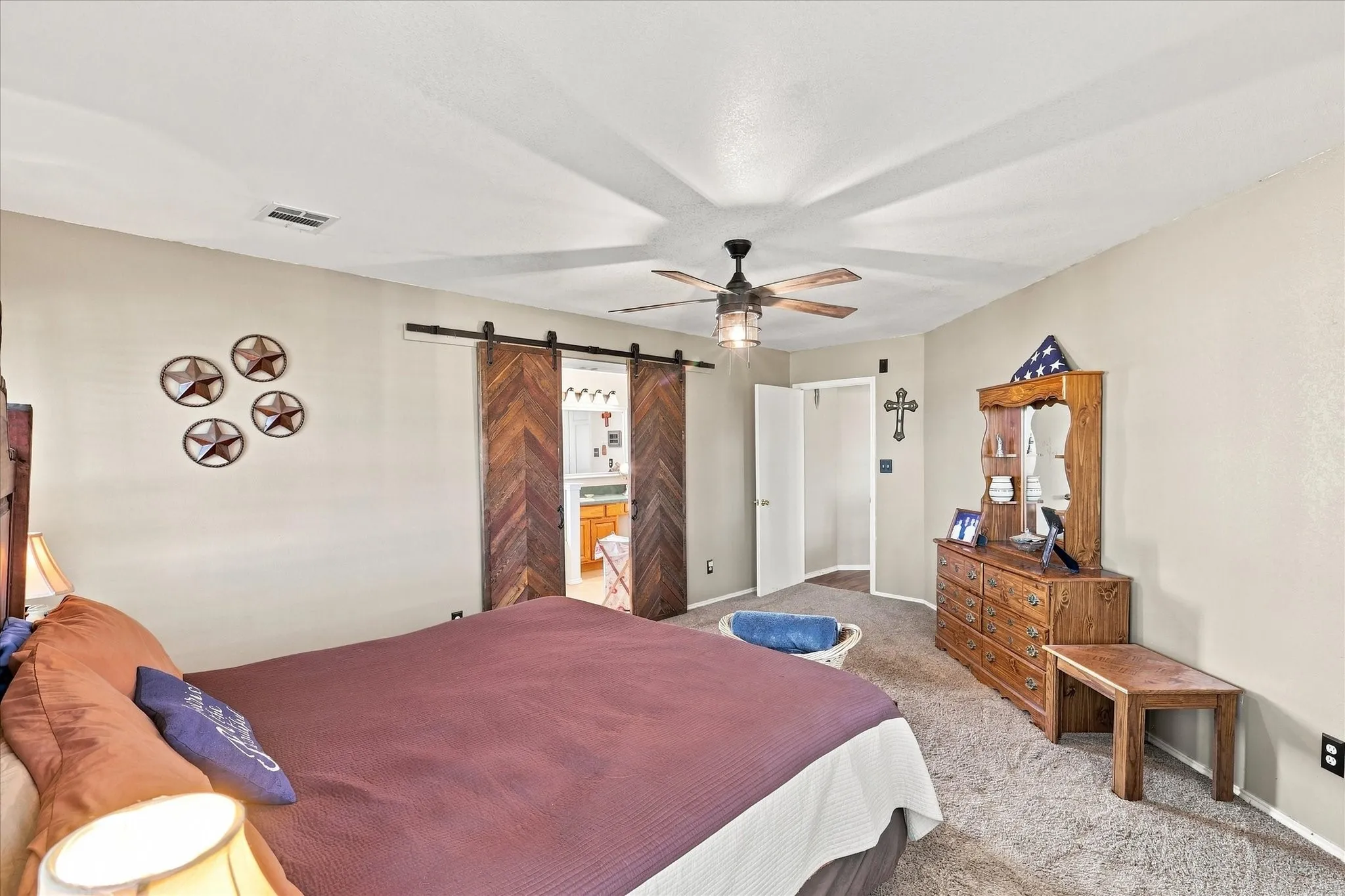 Single Family Residence For Sale in Denton County , 11555 Plainview Road, Krum, Texas 76249, 4 Bedroom, 2 Bathroom, 2 Garage spaces, 2,228 Sqft, built in 1999, mls#21325436, Real Estate Agent in Krum, Homes For Sale in Denton county, Homes For Sale in Krum, Realtor in Krum Texas, Real Estate Brokerage Independent Realty Texas, Luminita Cordes Realtor