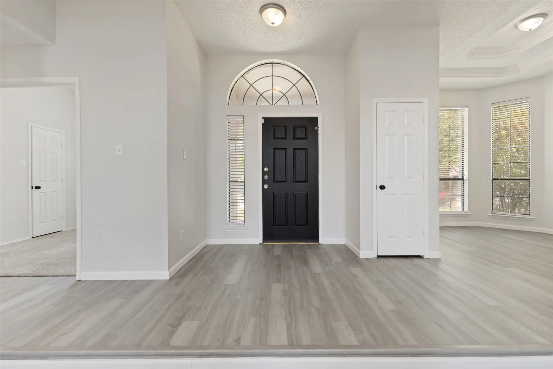 Single Family Residence For Sale in Dallas County , 2403 Springfield Drive, Mesquite, Texas 75181, 4 Bedroom, 2 Bathroom, 2 Garage spaces, 2,029 Sqft, built in 1992, mls#21357166, Real Estate Agent in Mesquite, Homes For Sale in Dallas county, Homes For Sale in Mesquite, Realtor in Mesquite Texas, Real Estate Brokerage Independent Realty Texas, Luminita Cordes Realtor