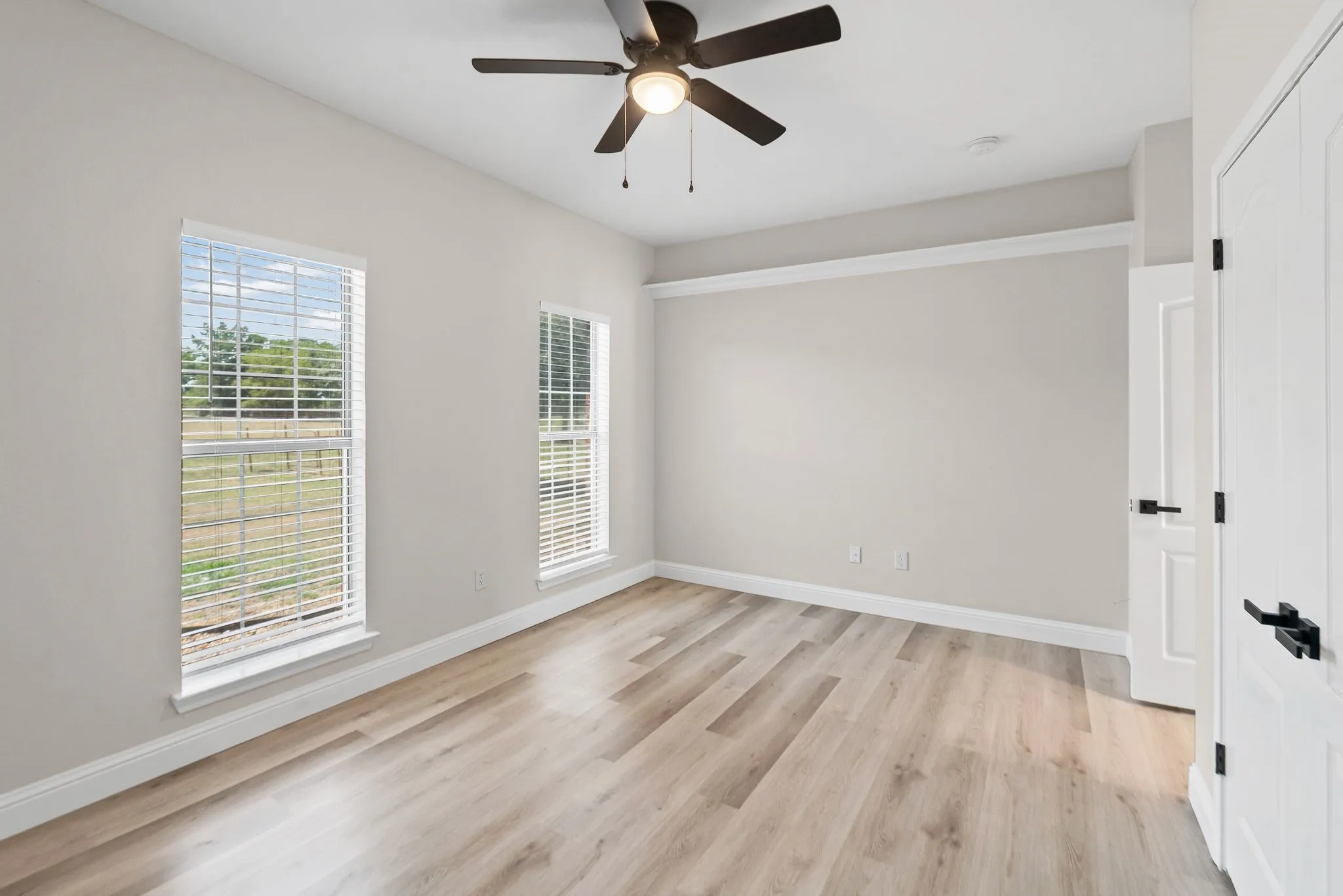 Secondary bedroom