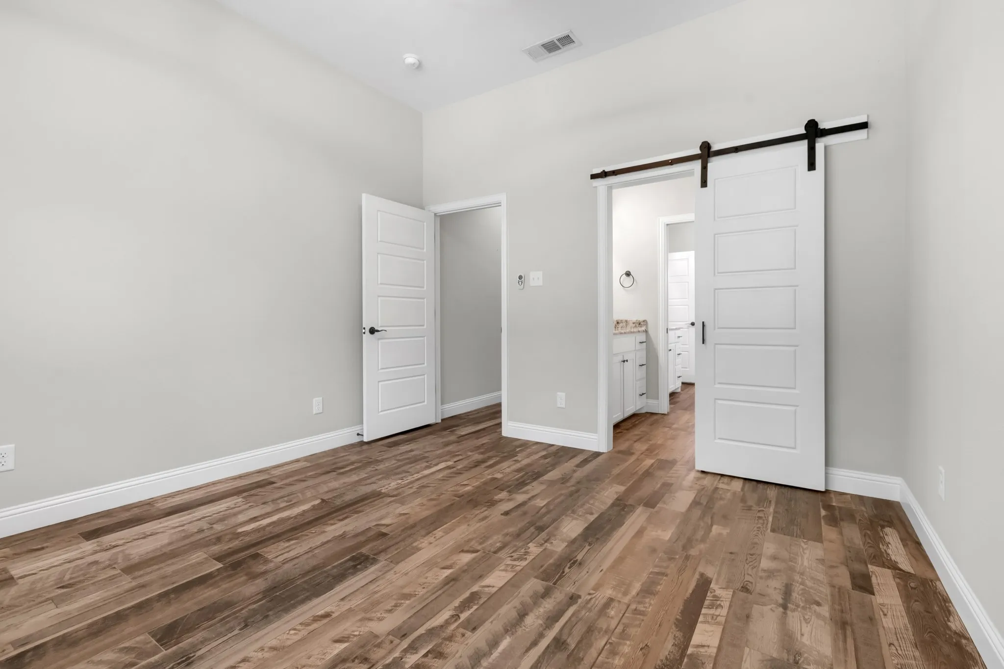 Single Family Residence For Sale in Parker County , 119 Breeders Drive, Willow Park, Texas 76087, 3 Bedroom, 3 Bathroom, 3 Garage spaces, 2,690 Sqft, built in 2018, mls#21355006, Real Estate Agent in Willow Park, Homes For Sale in Parker county, Homes For Sale in Willow Park, Realtor in Willow Park Texas, Real Estate Brokerage Independent Realty Texas, Luminita Cordes Realtor