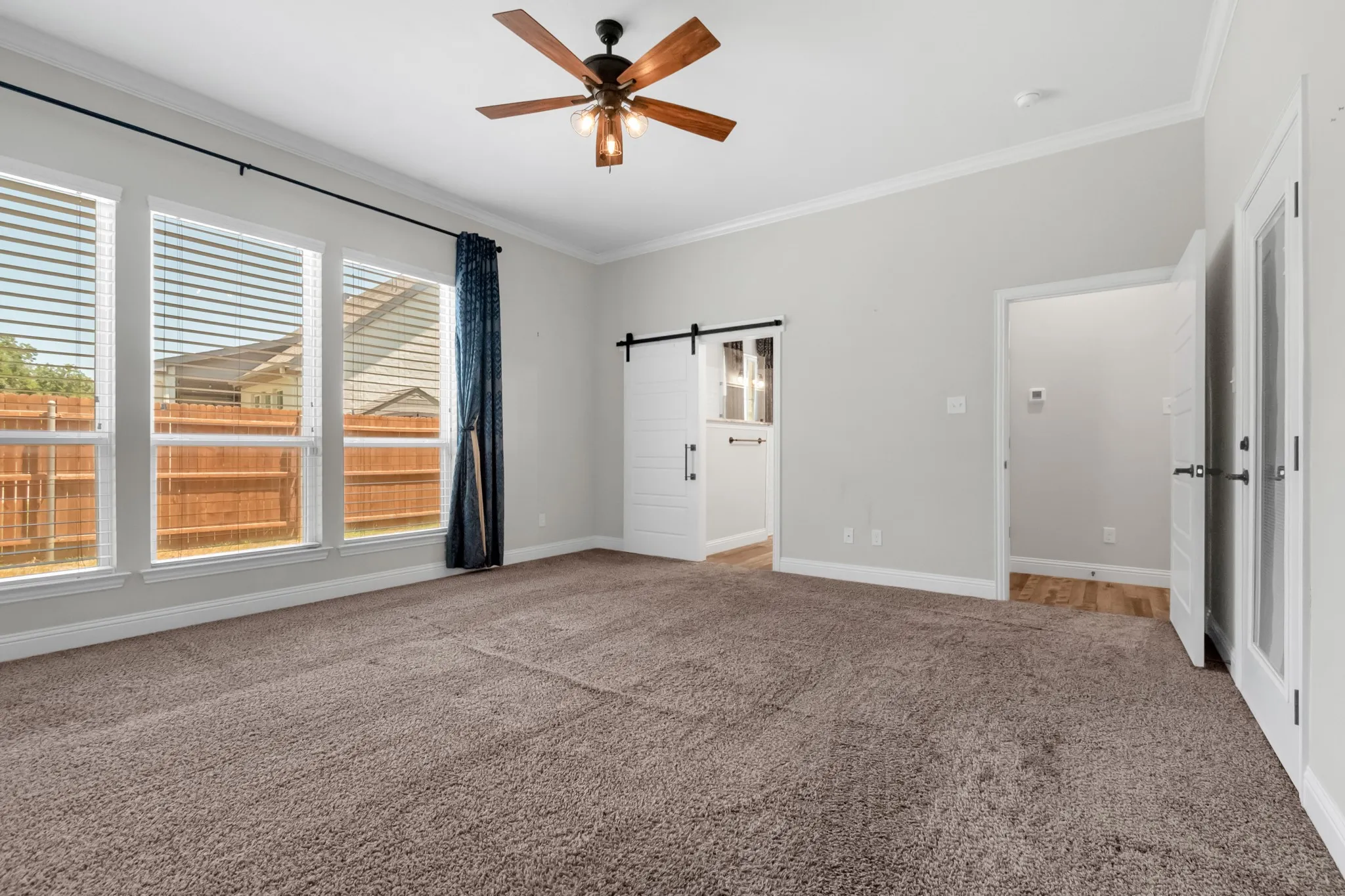 Single Family Residence For Sale in Parker County , 119 Breeders Drive, Willow Park, Texas 76087, 3 Bedroom, 3 Bathroom, 3 Garage spaces, 2,690 Sqft, built in 2018, mls#21355006, Real Estate Agent in Willow Park, Homes For Sale in Parker county, Homes For Sale in Willow Park, Realtor in Willow Park Texas, Real Estate Brokerage Independent Realty Texas, Luminita Cordes Realtor