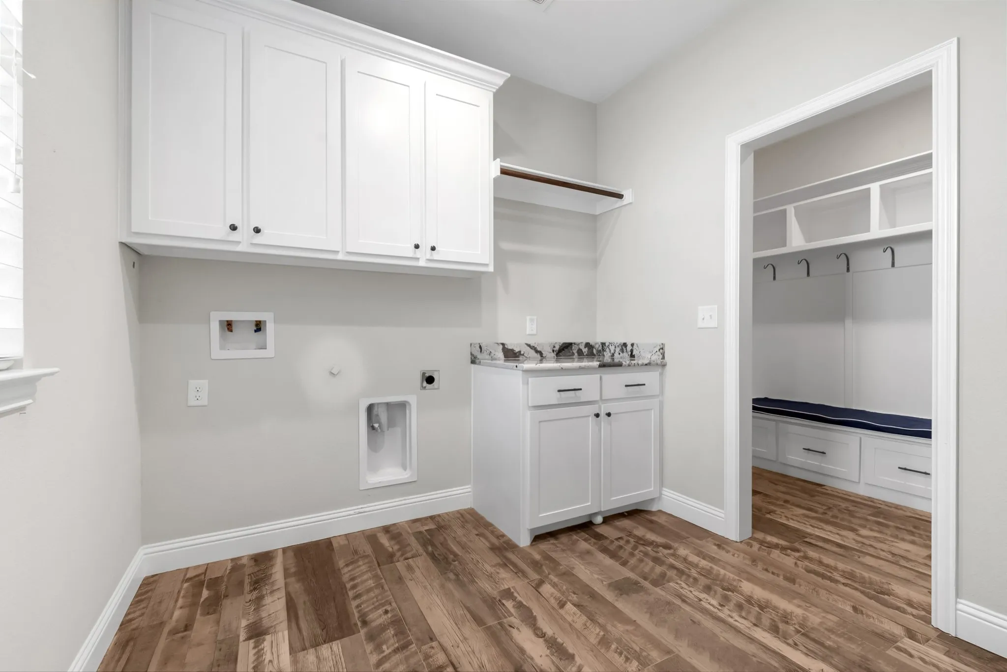 Single Family Residence For Sale in Parker County , 119 Breeders Drive, Willow Park, Texas 76087, 3 Bedroom, 3 Bathroom, 3 Garage spaces, 2,690 Sqft, built in 2018, mls#21355006, Real Estate Agent in Willow Park, Homes For Sale in Parker county, Homes For Sale in Willow Park, Realtor in Willow Park Texas, Real Estate Brokerage Independent Realty Texas, Luminita Cordes Realtor