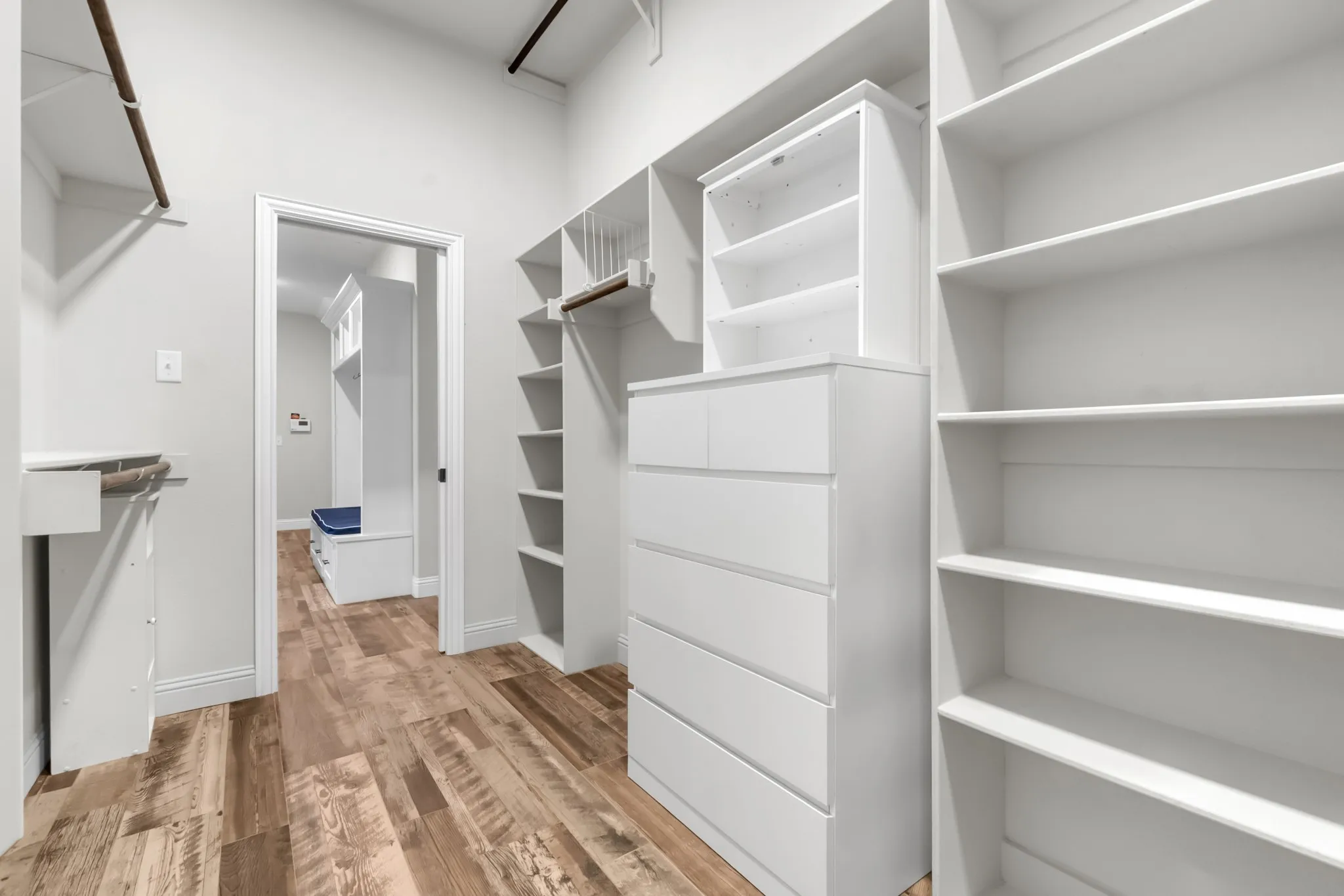 Single Family Residence For Sale in Parker County , 119 Breeders Drive, Willow Park, Texas 76087, 3 Bedroom, 3 Bathroom, 3 Garage spaces, 2,690 Sqft, built in 2018, mls#21355006, Real Estate Agent in Willow Park, Homes For Sale in Parker county, Homes For Sale in Willow Park, Realtor in Willow Park Texas, Real Estate Brokerage Independent Realty Texas, Luminita Cordes Realtor