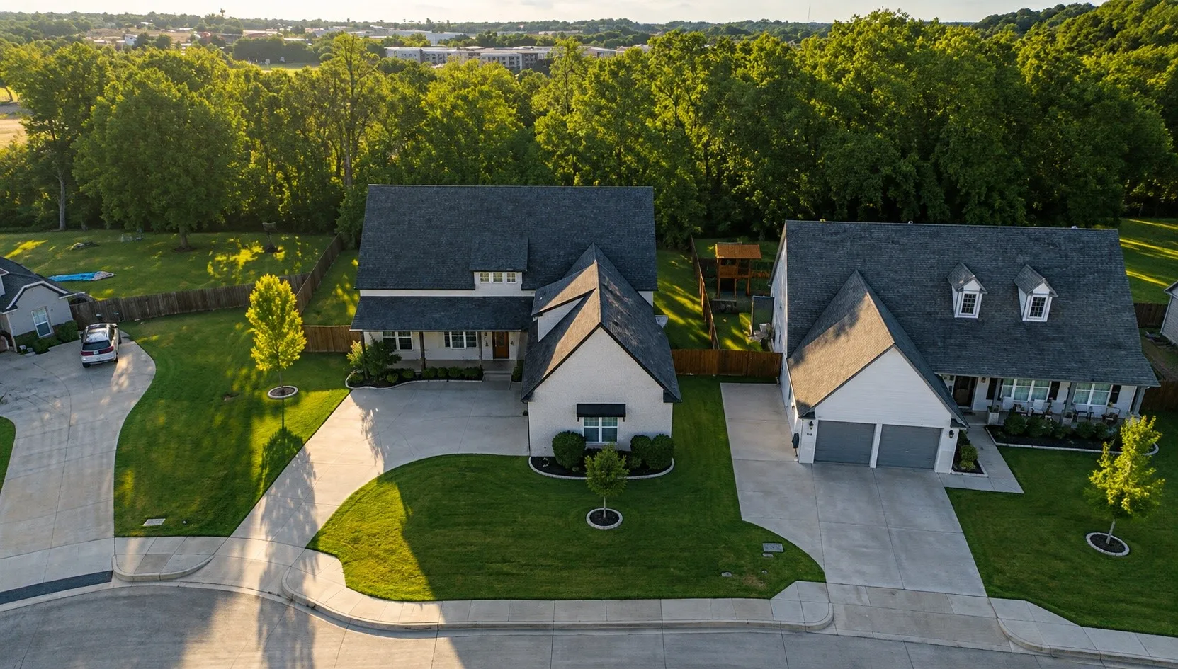 Single Family Residence For Sale in Parker County , 119 Breeders Drive, Willow Park, Texas 76087, 3 Bedroom, 3 Bathroom, 3 Garage spaces, 2,690 Sqft, built in 2018, mls#21355006, Real Estate Agent in Willow Park, Homes For Sale in Parker county, Homes For Sale in Willow Park, Realtor in Willow Park Texas, Real Estate Brokerage Independent Realty Texas, Luminita Cordes Realtor