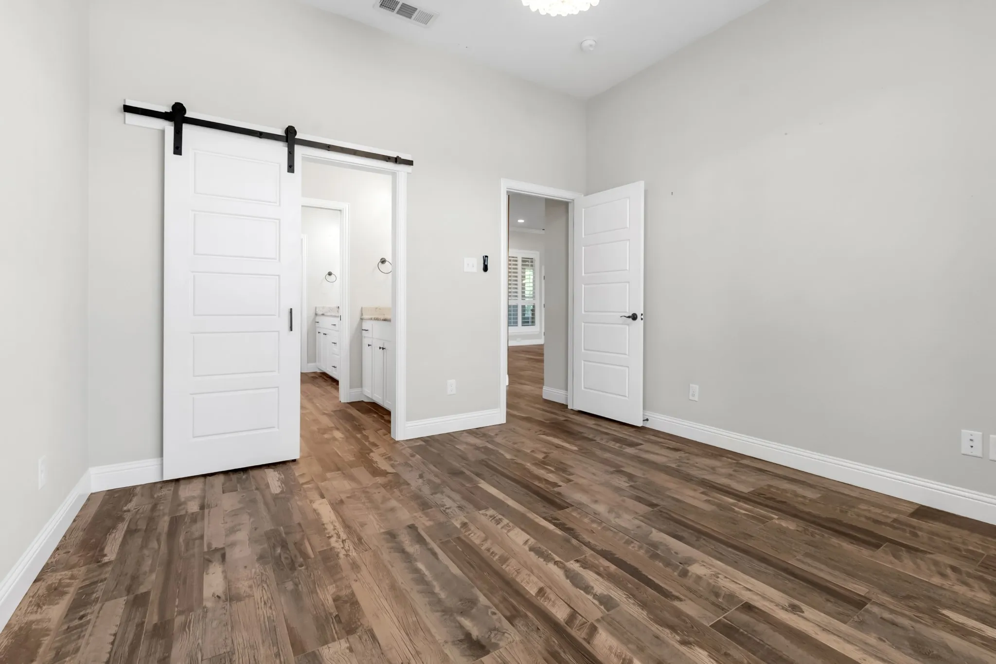 Single Family Residence For Sale in Parker County , 119 Breeders Drive, Willow Park, Texas 76087, 3 Bedroom, 3 Bathroom, 3 Garage spaces, 2,690 Sqft, built in 2018, mls#21355006, Real Estate Agent in Willow Park, Homes For Sale in Parker county, Homes For Sale in Willow Park, Realtor in Willow Park Texas, Real Estate Brokerage Independent Realty Texas, Luminita Cordes Realtor