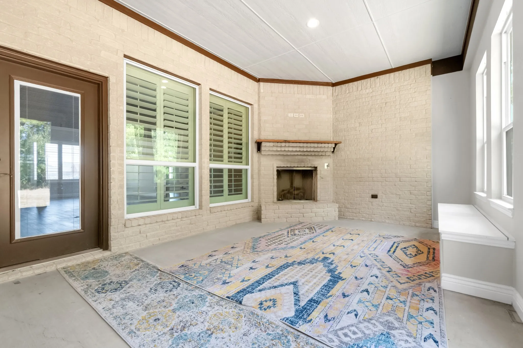 Single Family Residence For Sale in Parker County , 119 Breeders Drive, Willow Park, Texas 76087, 3 Bedroom, 3 Bathroom, 3 Garage spaces, 2,690 Sqft, built in 2018, mls#21355006, Real Estate Agent in Willow Park, Homes For Sale in Parker county, Homes For Sale in Willow Park, Realtor in Willow Park Texas, Real Estate Brokerage Independent Realty Texas, Luminita Cordes Realtor