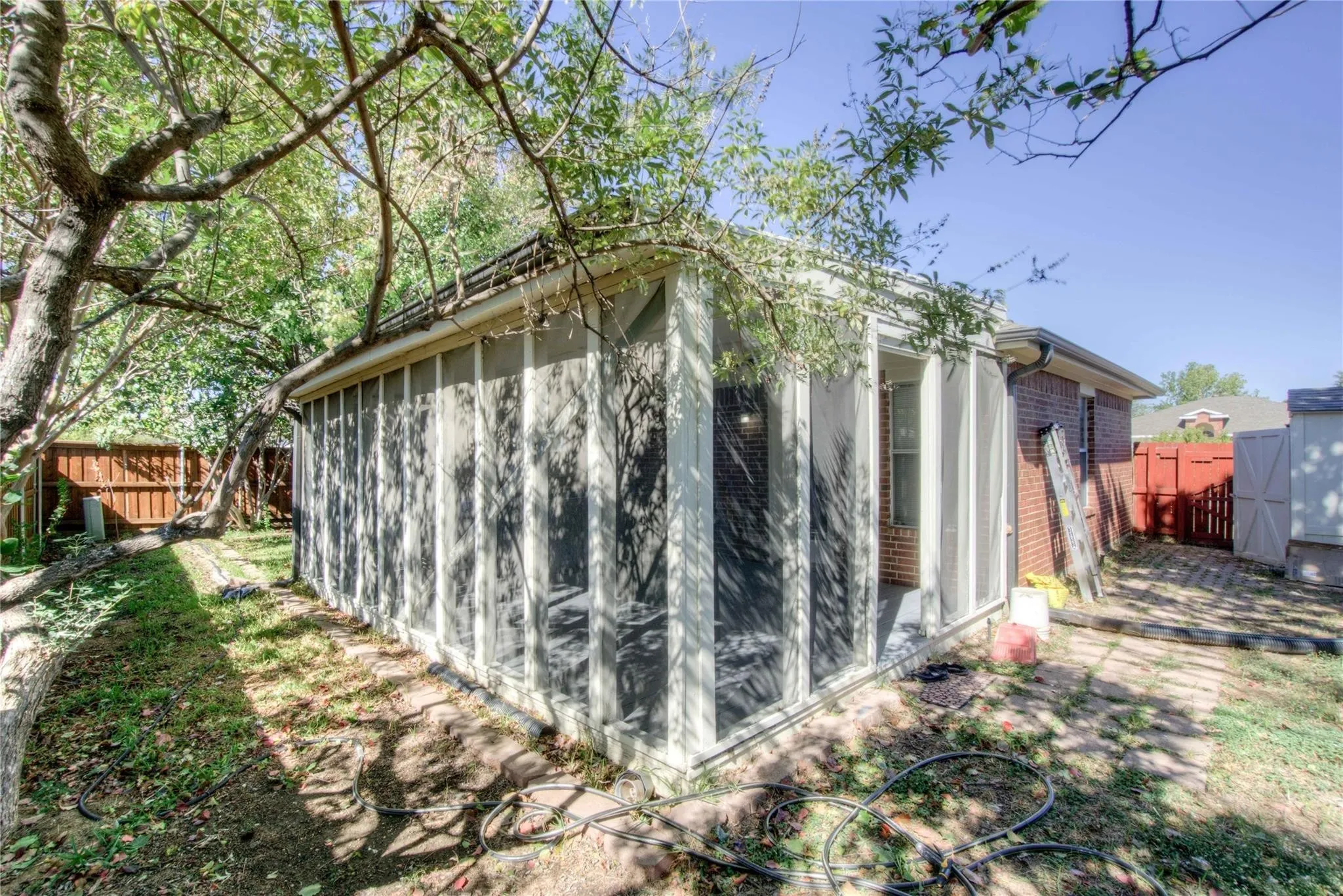 Single Family Residence For Rent in Denton County , 616 Mustang Court, Little Elm, Texas 75068, 2 Bedroom, 2 Bathroom, 2 Garage spaces, 1,040 Sqft, built in 2000, mls#21357194, Real Estate Agent in Little Elm, Homes For Rent in Denton county, Homes For Rent in Little Elm, Realtor in Little Elm Texas, Real Estate Brokerage Independent Realty Texas, Luminita Cordes Realtor