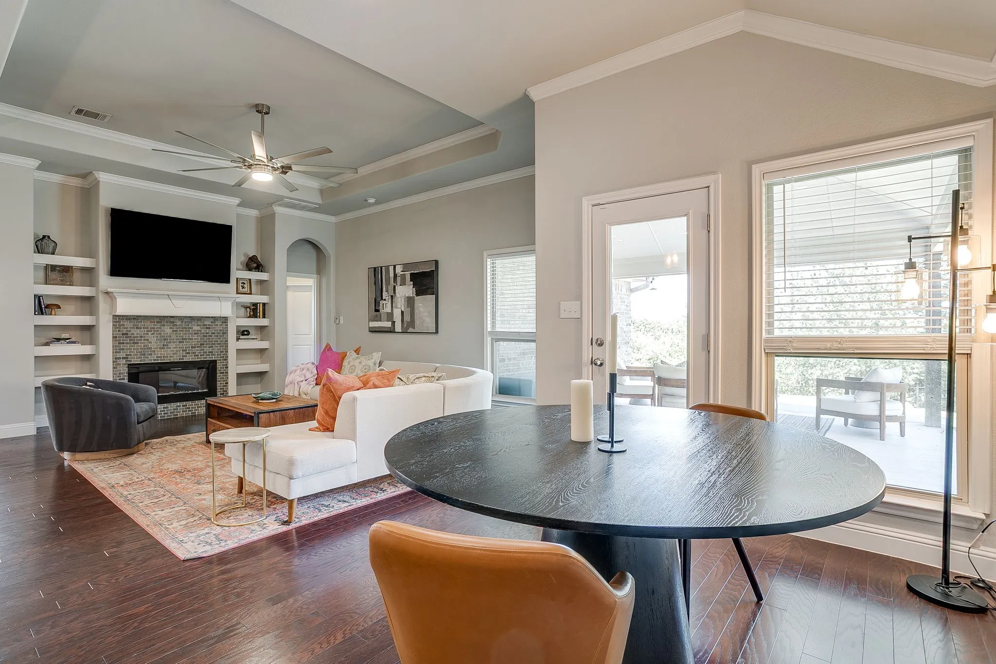 Single Family Residence For Sale in Tarrant County , 548 Inwood Street, Benbrook, Texas 76126, 3 Bedroom, 3 Bathroom, 2 Garage spaces, 2,175 Sqft, built in 2017, mls#21355280, Real Estate Agent in Benbrook, Homes For Sale in Tarrant county, Homes For Sale in Benbrook, Realtor in Benbrook Texas, Real Estate Brokerage Independent Realty Texas, Luminita Cordes Realtor