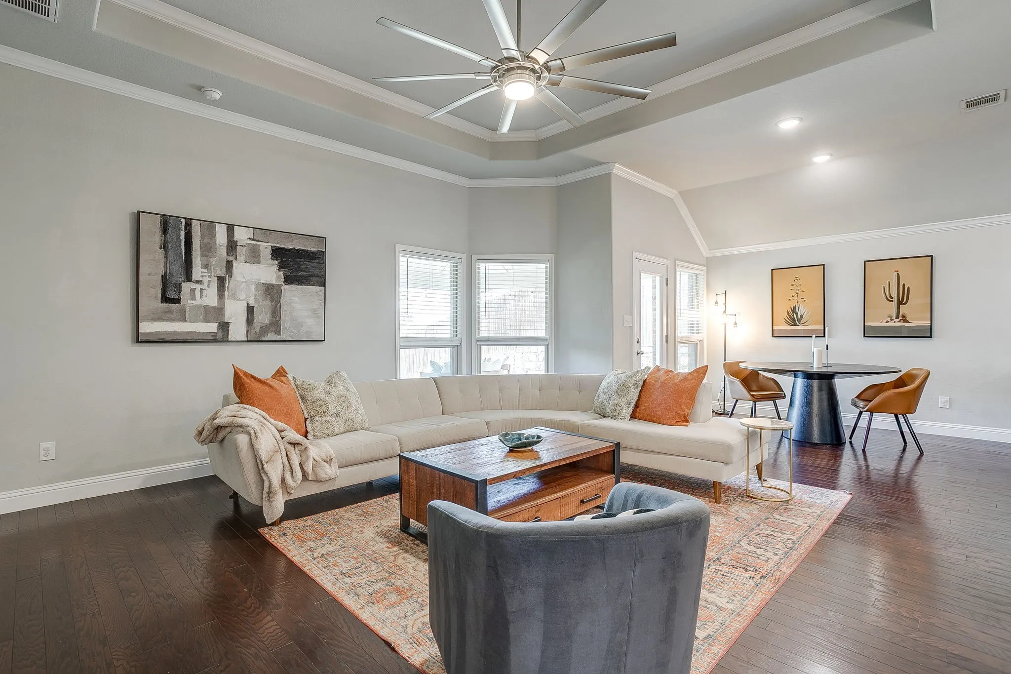Single Family Residence For Sale in Tarrant County , 548 Inwood Street, Benbrook, Texas 76126, 3 Bedroom, 3 Bathroom, 2 Garage spaces, 2,175 Sqft, built in 2017, mls#21355280, Real Estate Agent in Benbrook, Homes For Sale in Tarrant county, Homes For Sale in Benbrook, Realtor in Benbrook Texas, Real Estate Brokerage Independent Realty Texas, Luminita Cordes Realtor