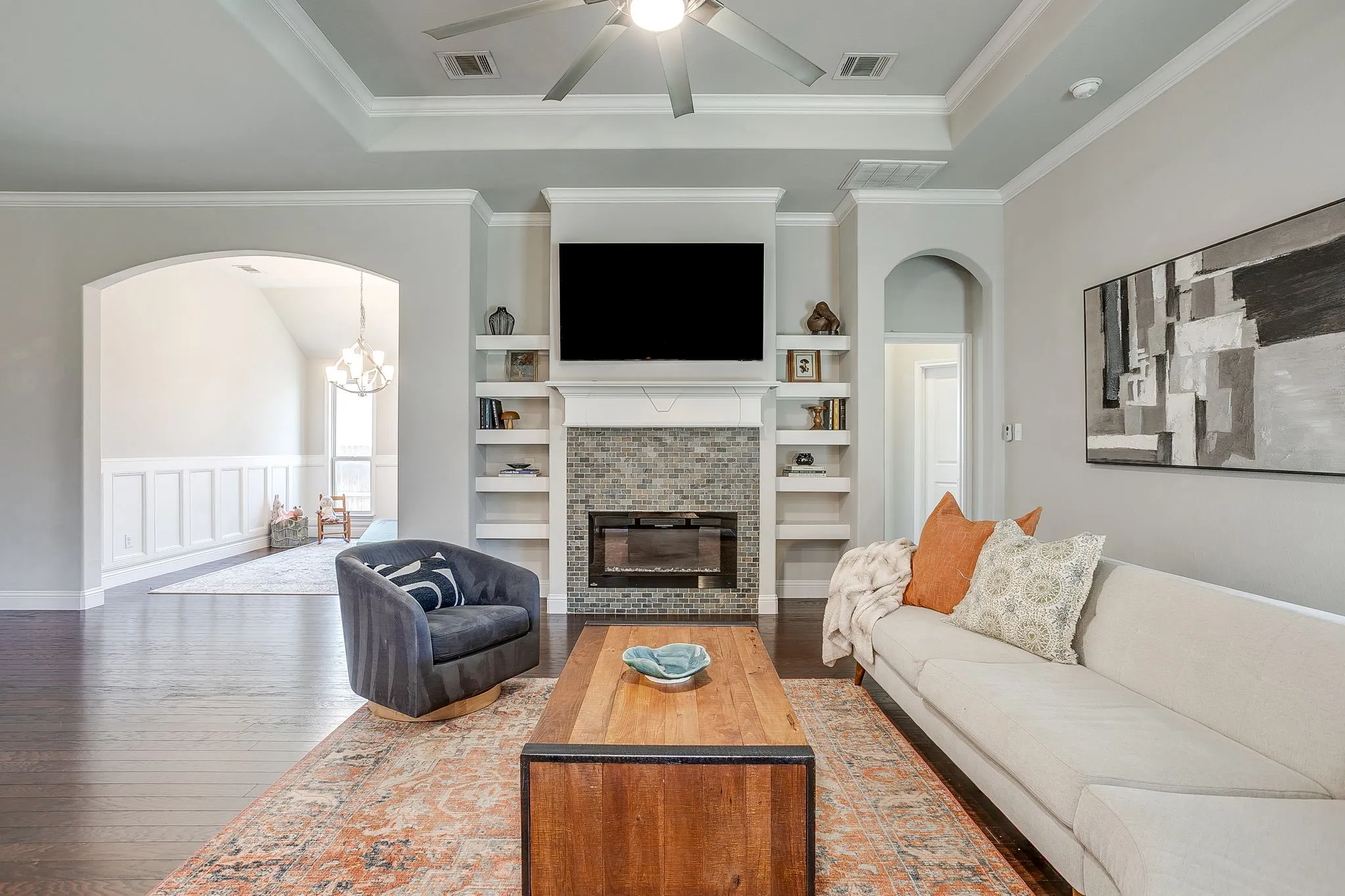 Single Family Residence For Sale in Tarrant County , 548 Inwood Street, Benbrook, Texas 76126, 3 Bedroom, 3 Bathroom, 2 Garage spaces, 2,175 Sqft, built in 2017, mls#21355280, Real Estate Agent in Benbrook, Homes For Sale in Tarrant county, Homes For Sale in Benbrook, Realtor in Benbrook Texas, Real Estate Brokerage Independent Realty Texas, Luminita Cordes Realtor