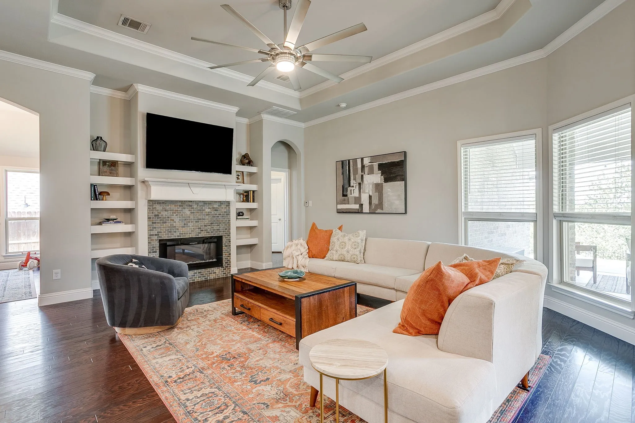 Single Family Residence For Sale in Tarrant County , 548 Inwood Street, Benbrook, Texas 76126, 3 Bedroom, 3 Bathroom, 2 Garage spaces, 2,175 Sqft, built in 2017, mls#21355280, Real Estate Agent in Benbrook, Homes For Sale in Tarrant county, Homes For Sale in Benbrook, Realtor in Benbrook Texas, Real Estate Brokerage Independent Realty Texas, Luminita Cordes Realtor