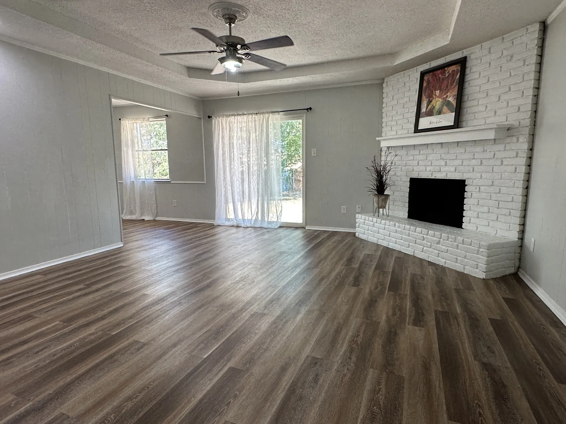 Single Family Residence For Rent in Tarrant County , 2442 February Lane, Grand Prairie, Texas 75050, 3 Bedroom, 2 Bathroom, 2 Garage spaces, 1,376 Sqft, built in 1979, mls#21357196, Real Estate Agent in Grand Prairie, Homes For Rent in Tarrant county, Homes For Rent in Grand Prairie, Realtor in Grand Prairie Texas, Real Estate Brokerage Independent Realty Texas, Luminita Cordes Realtor