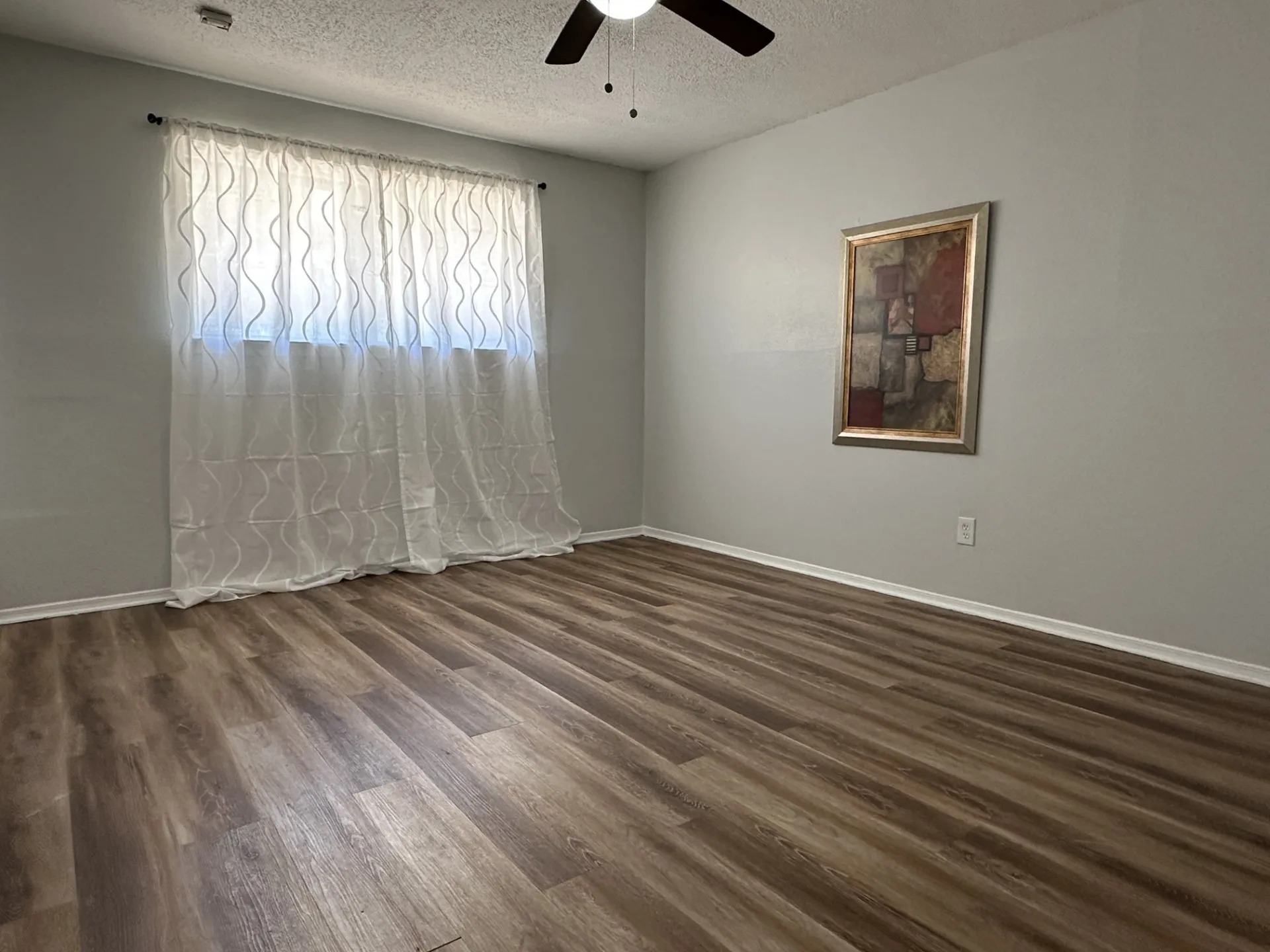 Single Family Residence For Rent in Tarrant County , 2442 February Lane, Grand Prairie, Texas 75050, 3 Bedroom, 2 Bathroom, 2 Garage spaces, 1,376 Sqft, built in 1979, mls#21357196, Real Estate Agent in Grand Prairie, Homes For Rent in Tarrant county, Homes For Rent in Grand Prairie, Realtor in Grand Prairie Texas, Real Estate Brokerage Independent Realty Texas, Luminita Cordes Realtor