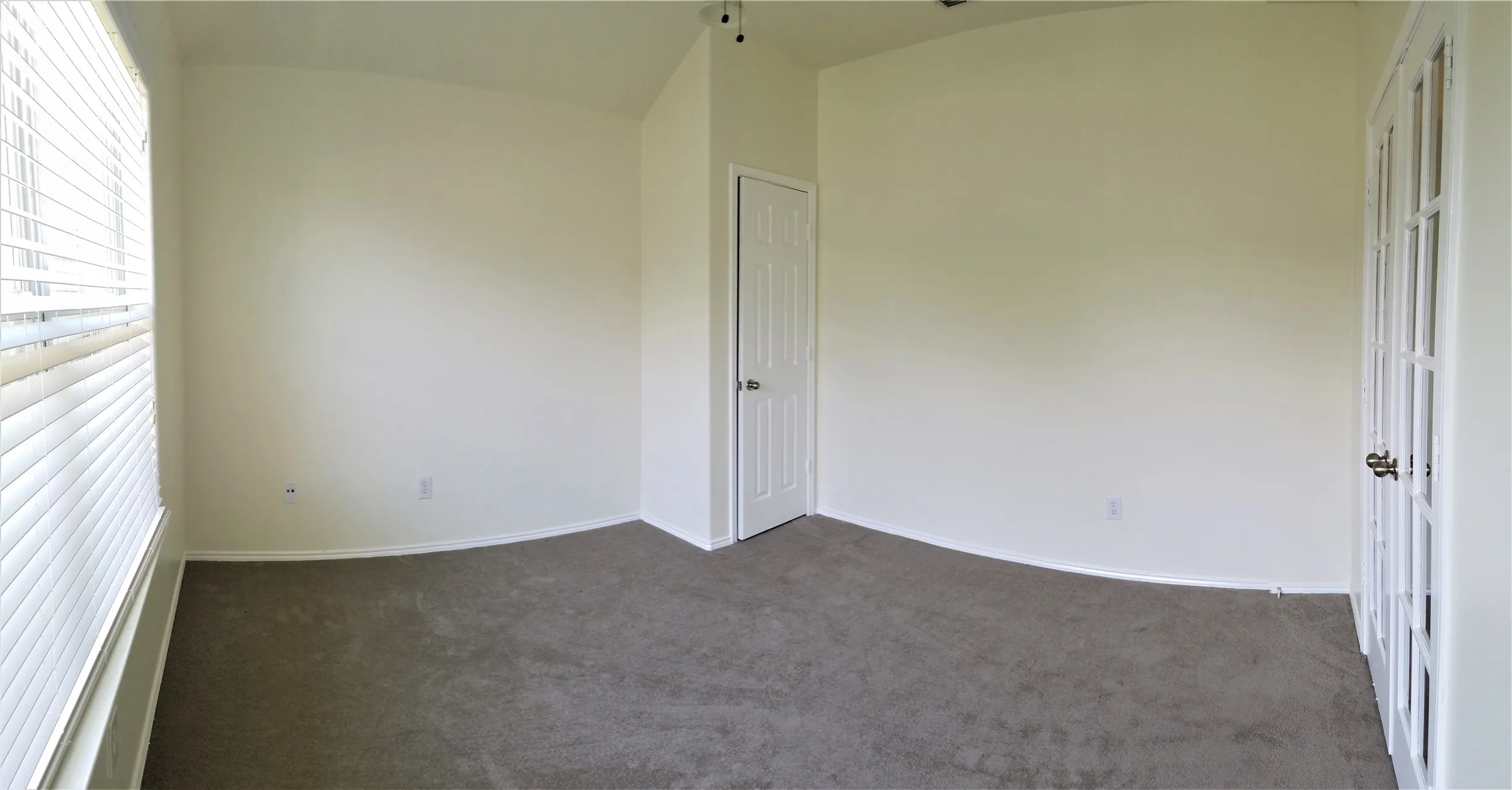 Single Family Residence For Rent in Tarrant County , 3708 Verde Drive, Fort Worth, Texas 76244, 4 Bedroom, 2 Bathroom, 2 Garage spaces, 1,822 Sqft, built in 2007, mls#21357214, Real Estate Agent in Fort Worth, Homes For Rent in Tarrant county, Homes For Rent in Fort Worth, Realtor in Fort Worth Texas, Real Estate Brokerage Independent Realty Texas, Luminita Cordes Realtor