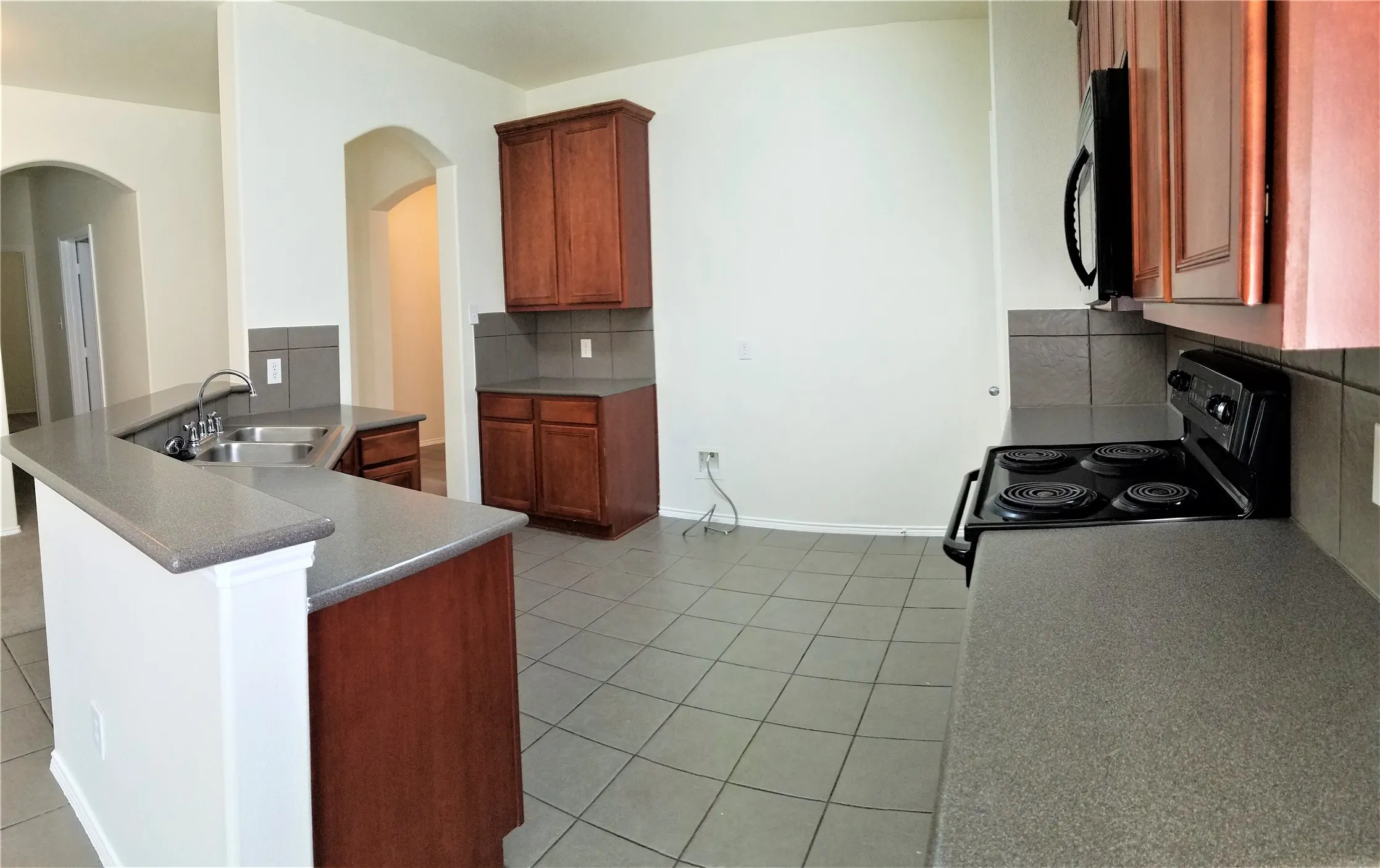 Single Family Residence For Rent in Tarrant County , 3708 Verde Drive, Fort Worth, Texas 76244, 4 Bedroom, 2 Bathroom, 2 Garage spaces, 1,822 Sqft, built in 2007, mls#21357214, Real Estate Agent in Fort Worth, Homes For Rent in Tarrant county, Homes For Rent in Fort Worth, Realtor in Fort Worth Texas, Real Estate Brokerage Independent Realty Texas, Luminita Cordes Realtor